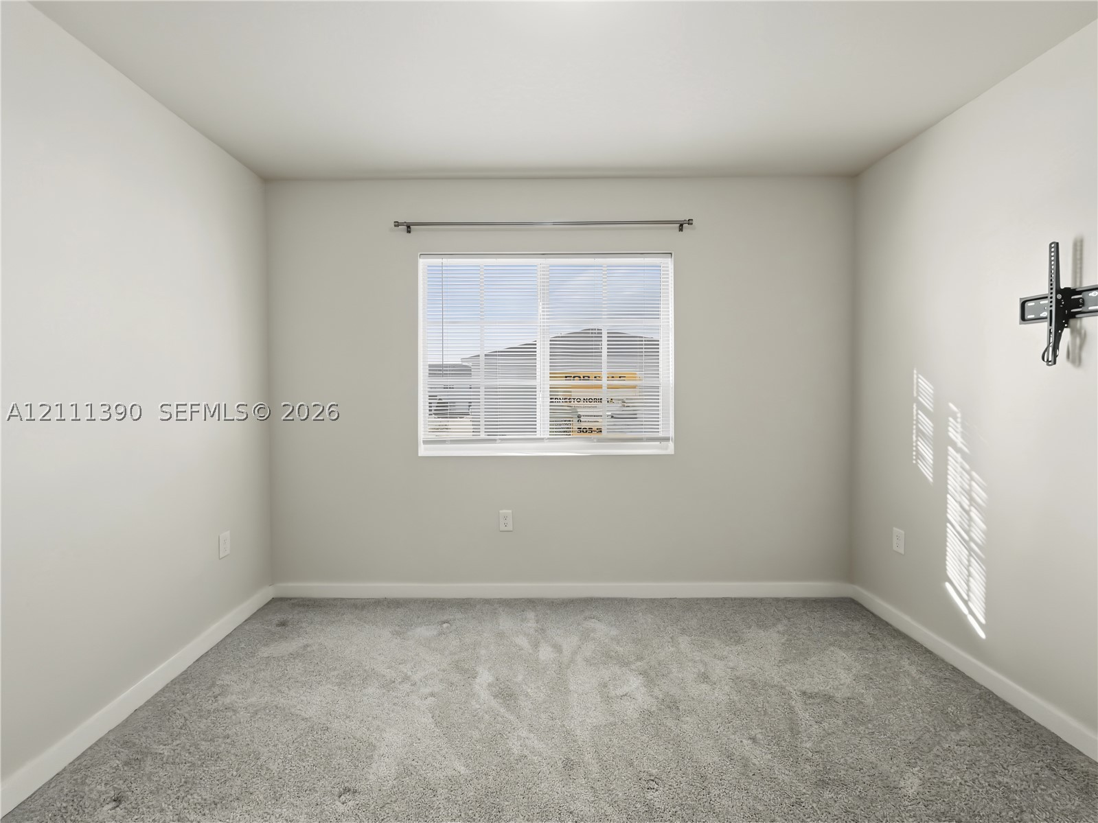 1074 Nw 6th Ter Property Photo 17