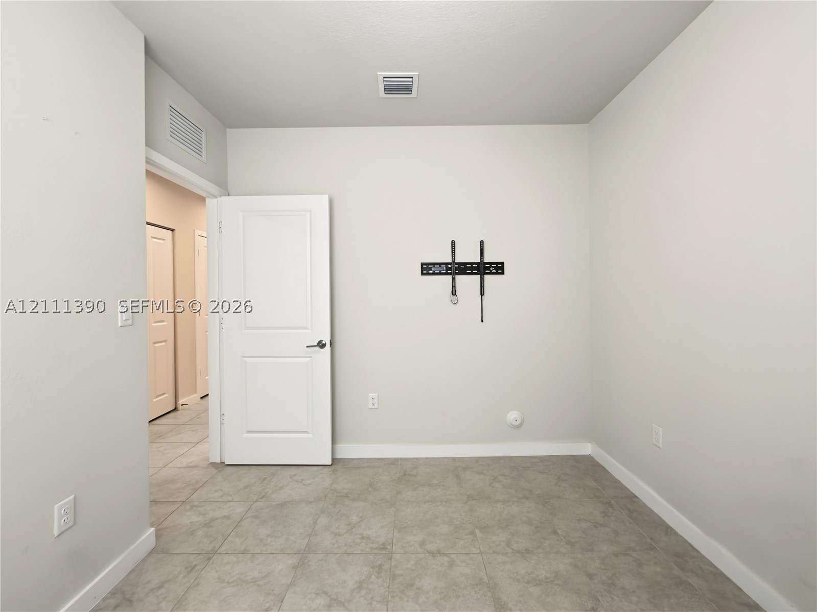 1074 Nw 6th Ter Property Photo 19