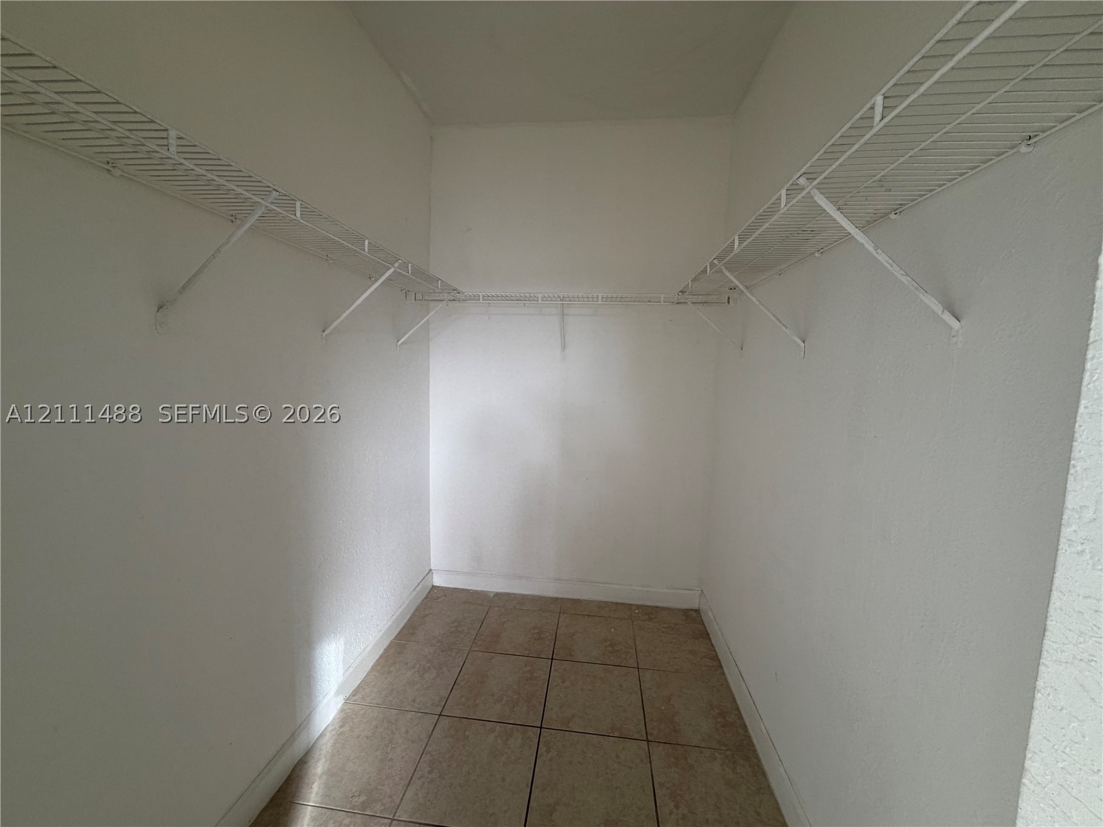2460 Se 16th Ter 204 Property Photo 4