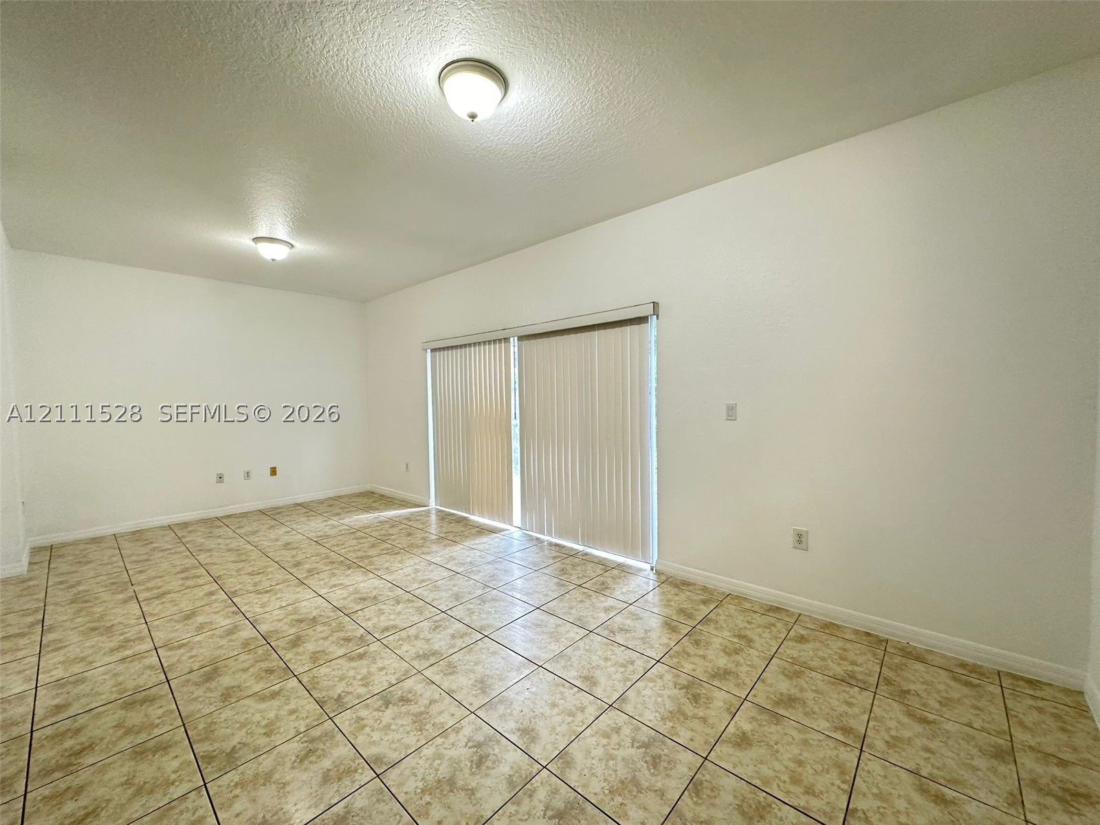 845 Sw 6th Pl Property Photo 4