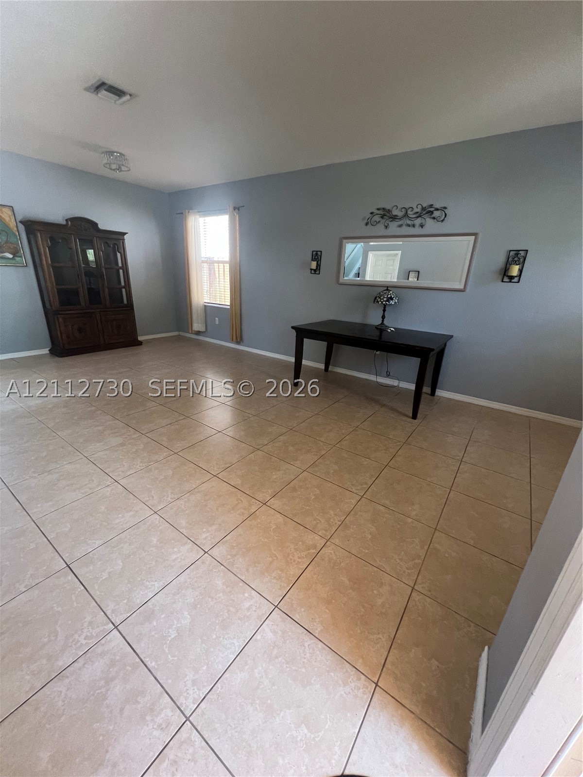 1430 Se 18th Pl Property Photo 2