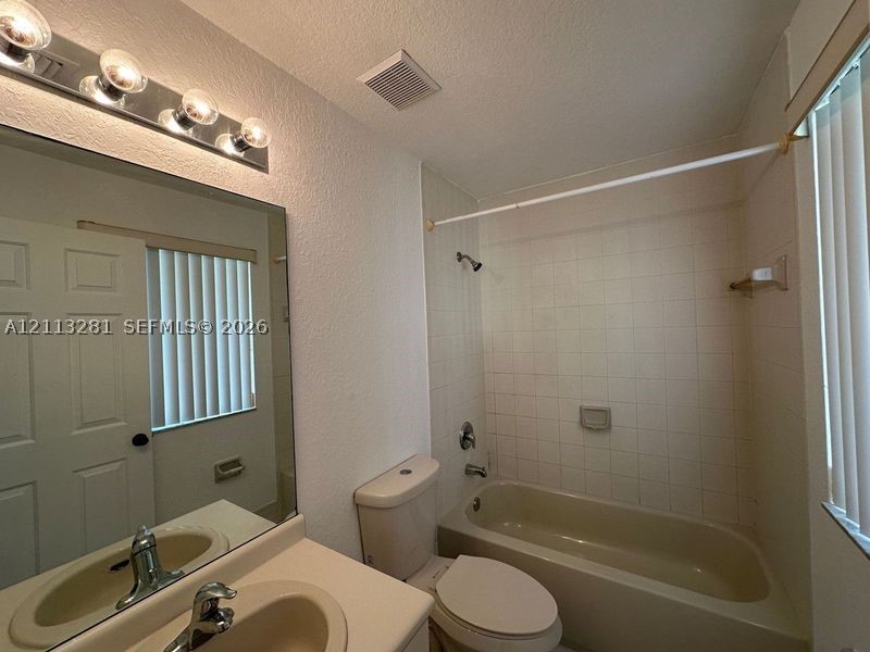 2615 Se 15th Pl 190 Property Photo 13