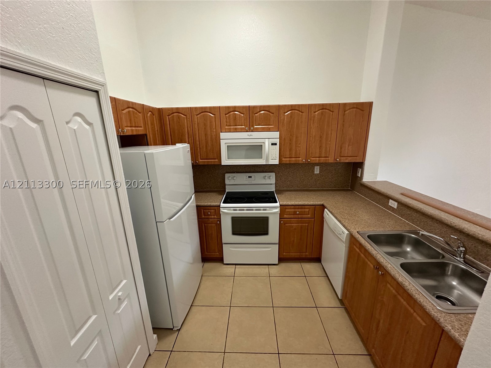 1661 Se 29th Ct 201 Property Photo 7