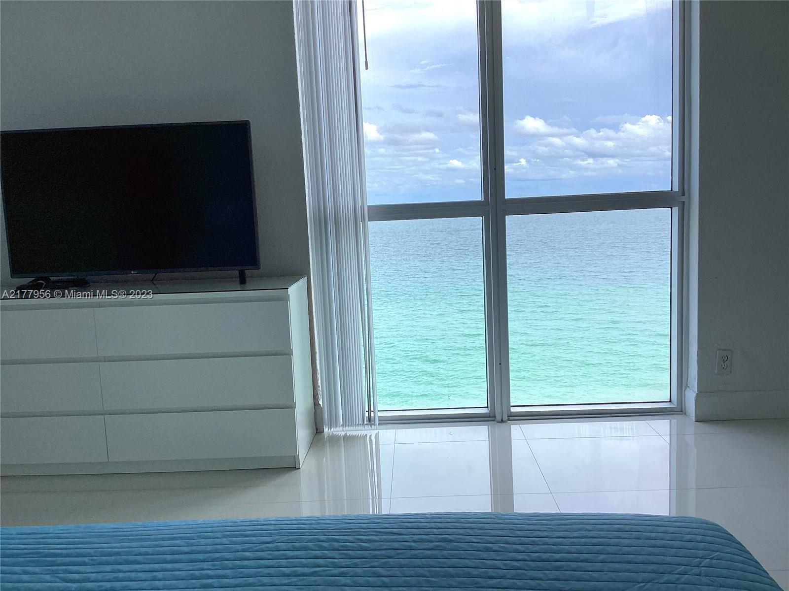 3901 S Ocean Dr 12e Property Photo 2