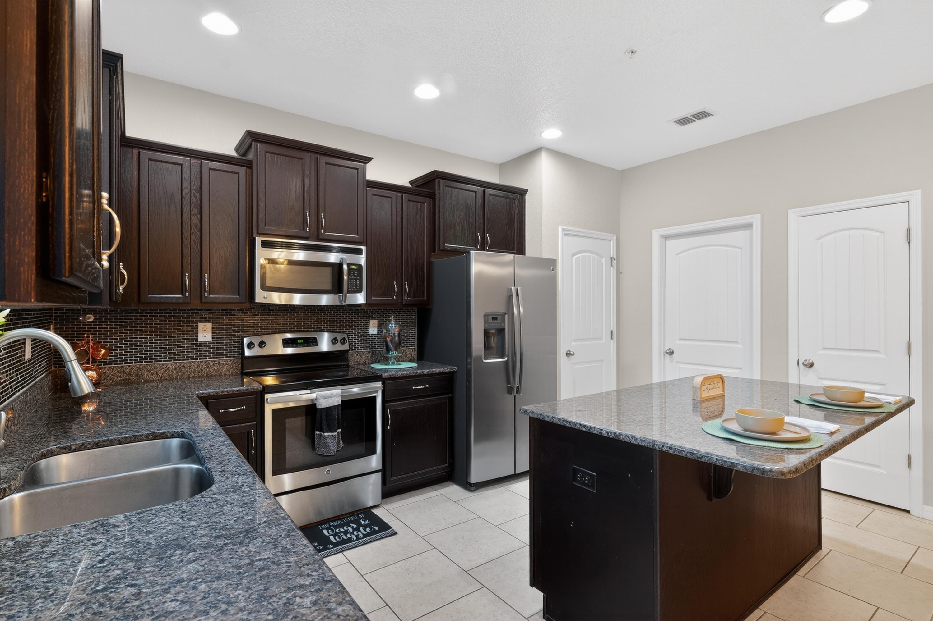 4750 Nathan Hale Boulevard Property Photo 11