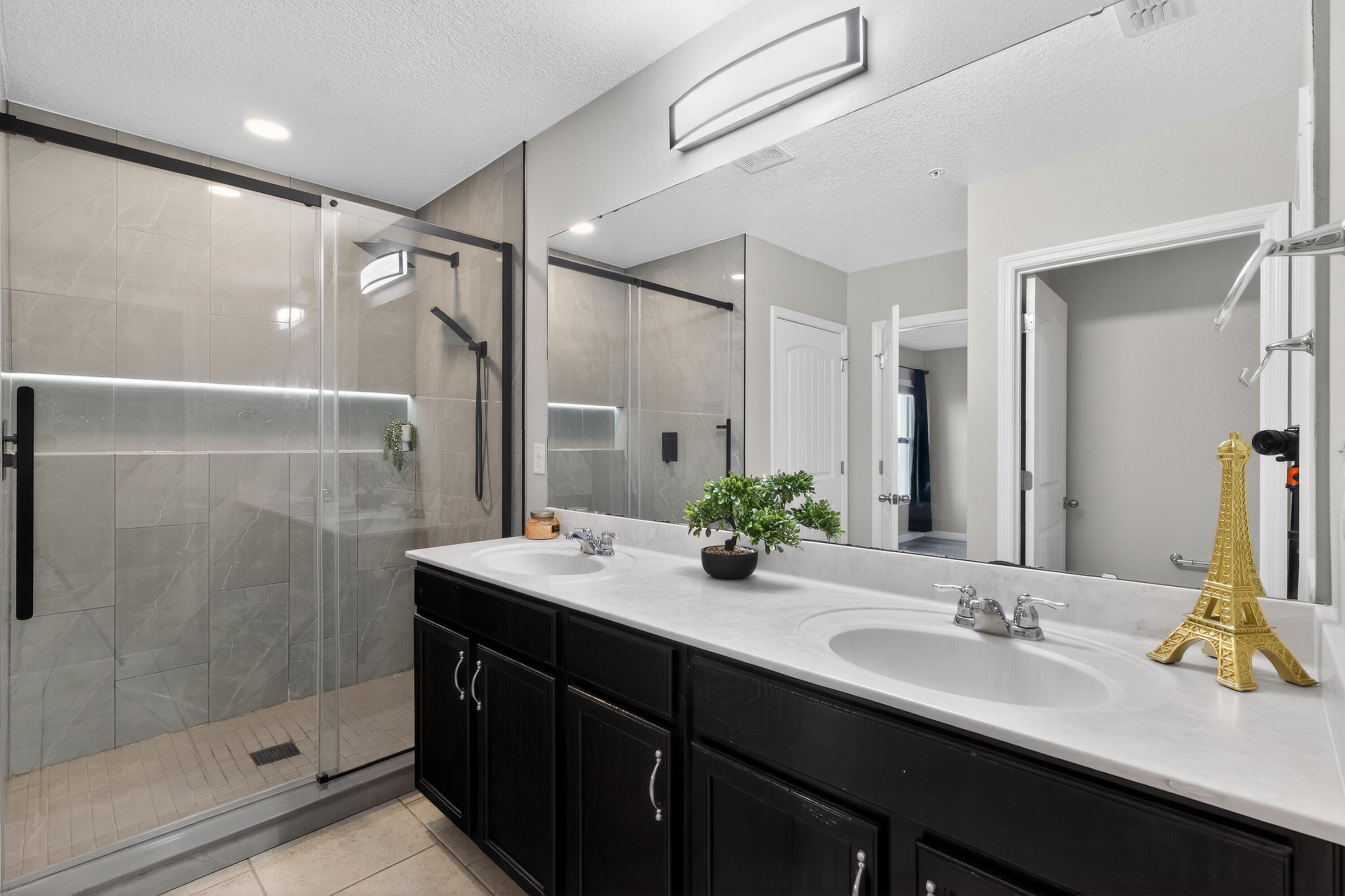 4750 Nathan Hale Boulevard Property Photo 24