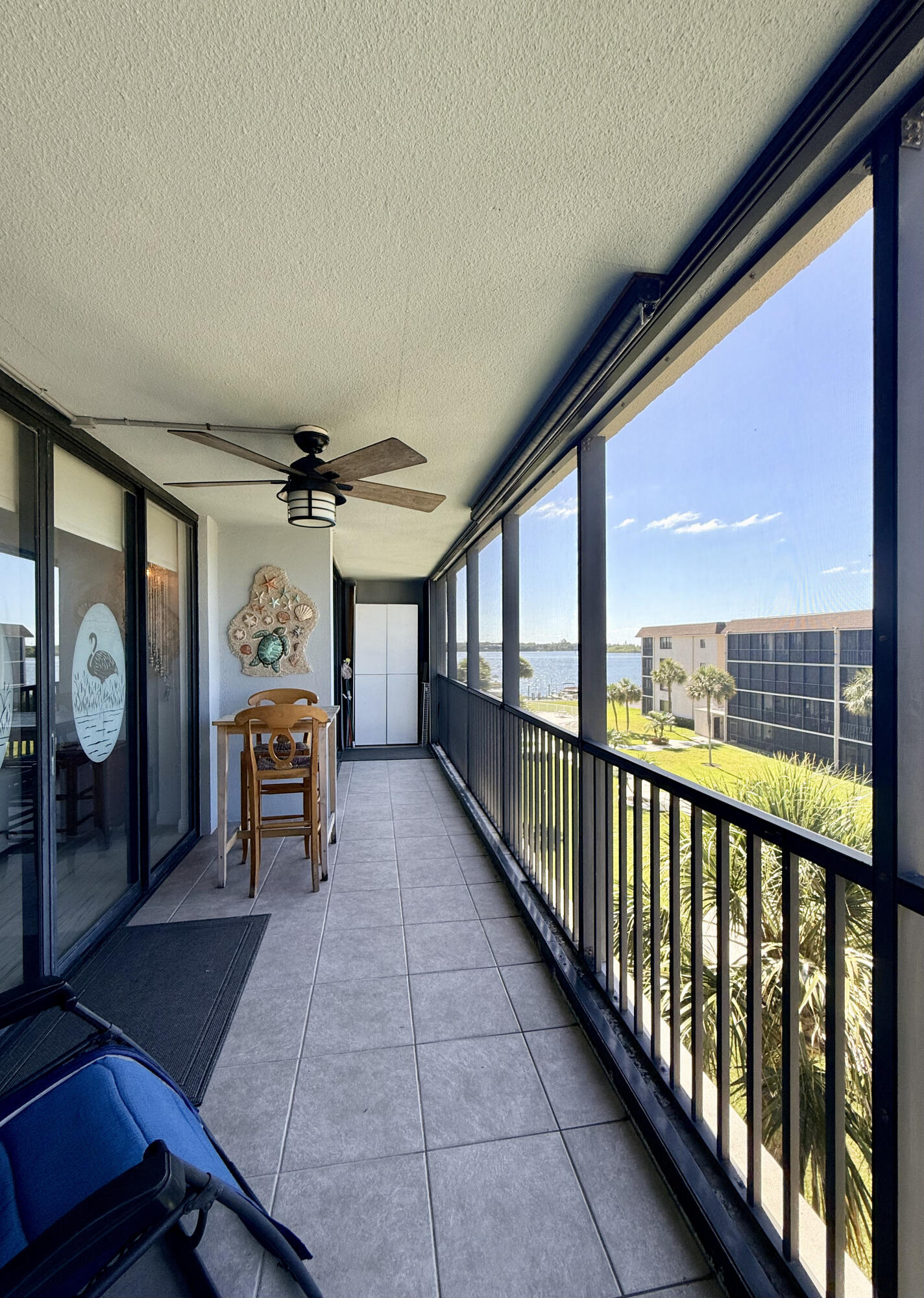 2424 N Federal Highway 407 Property Photo 3