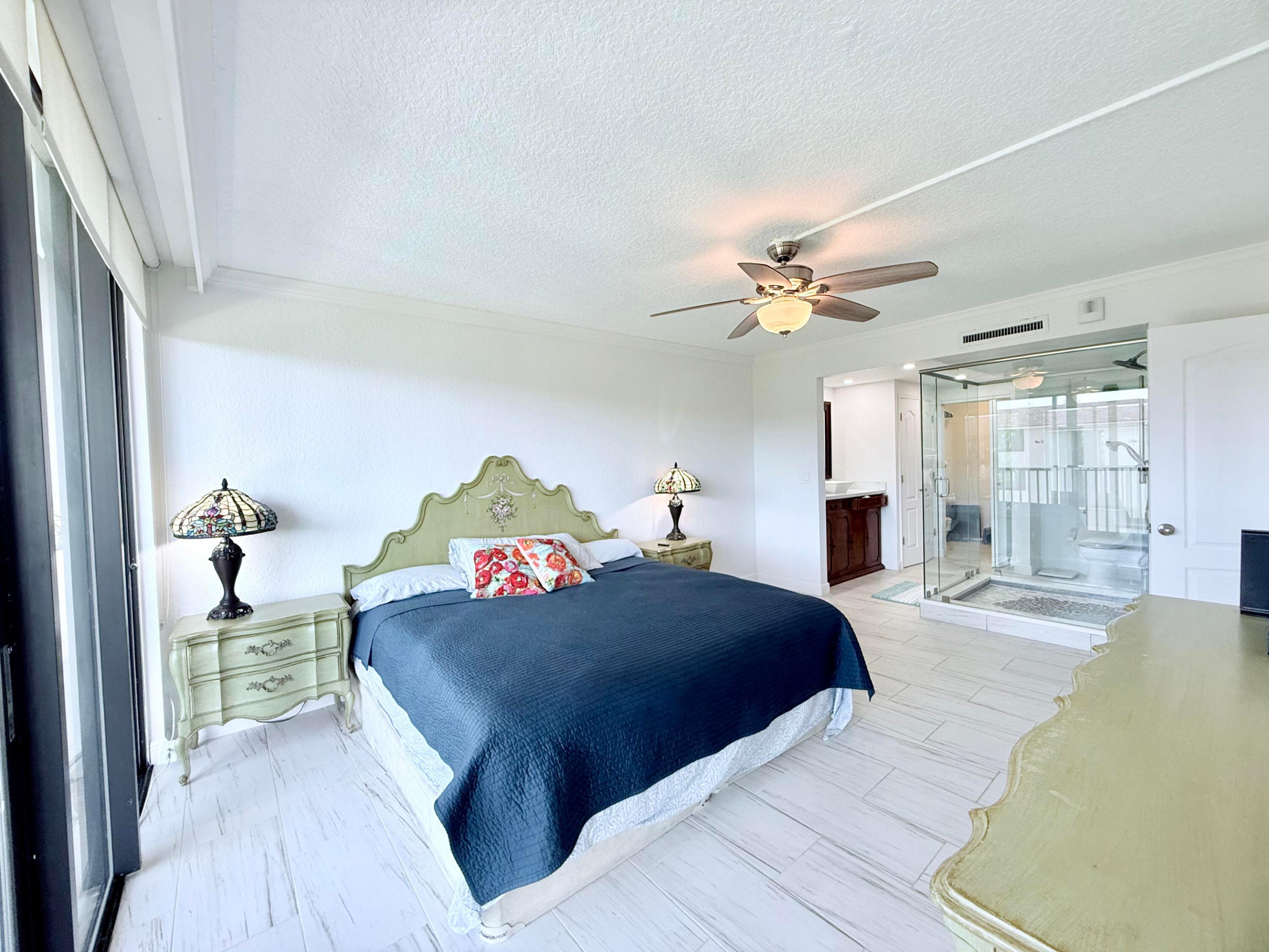 2424 N Federal Highway 407 Property Photo 9