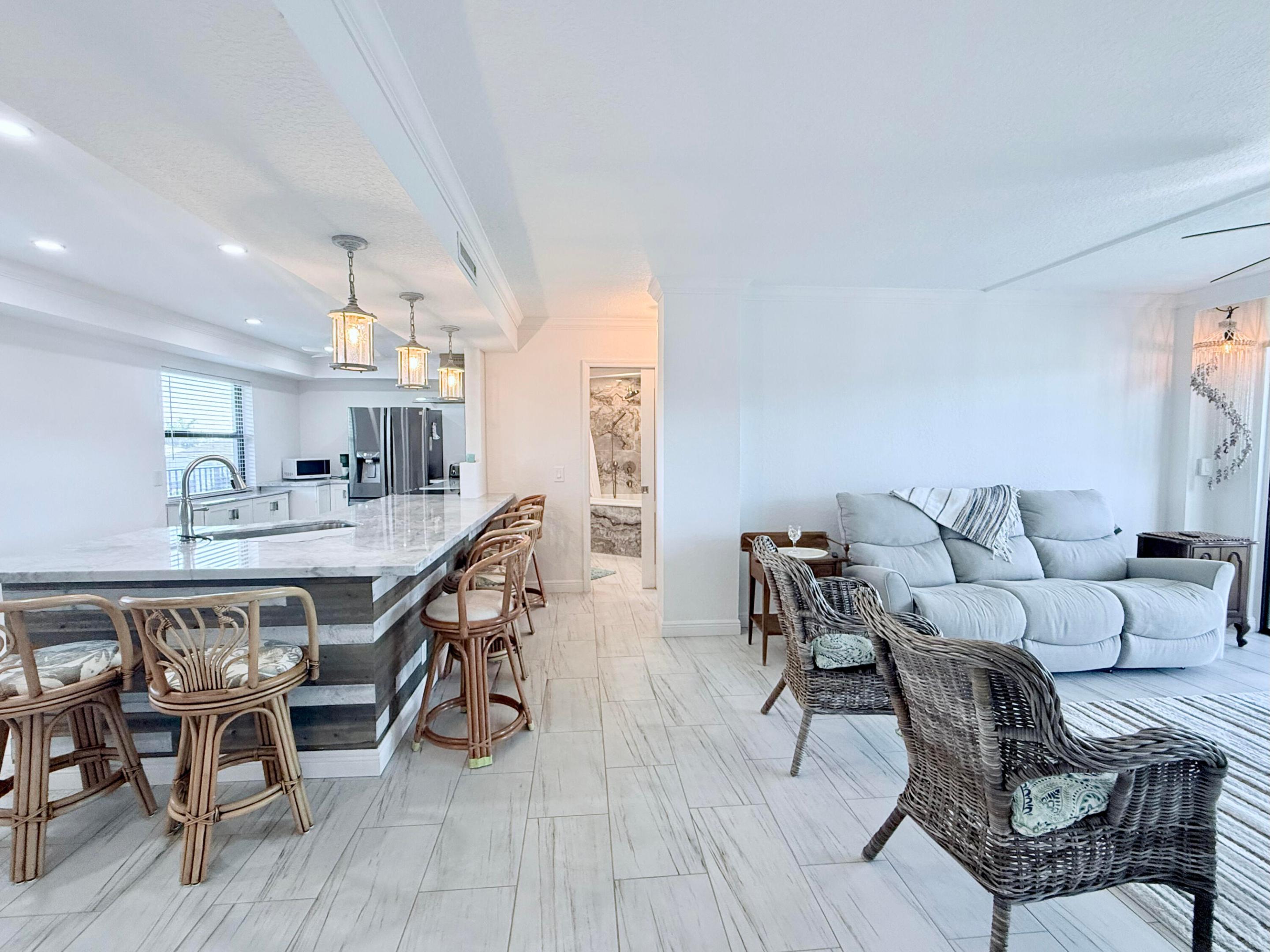 2424 N Federal Highway 407 Property Photo 16