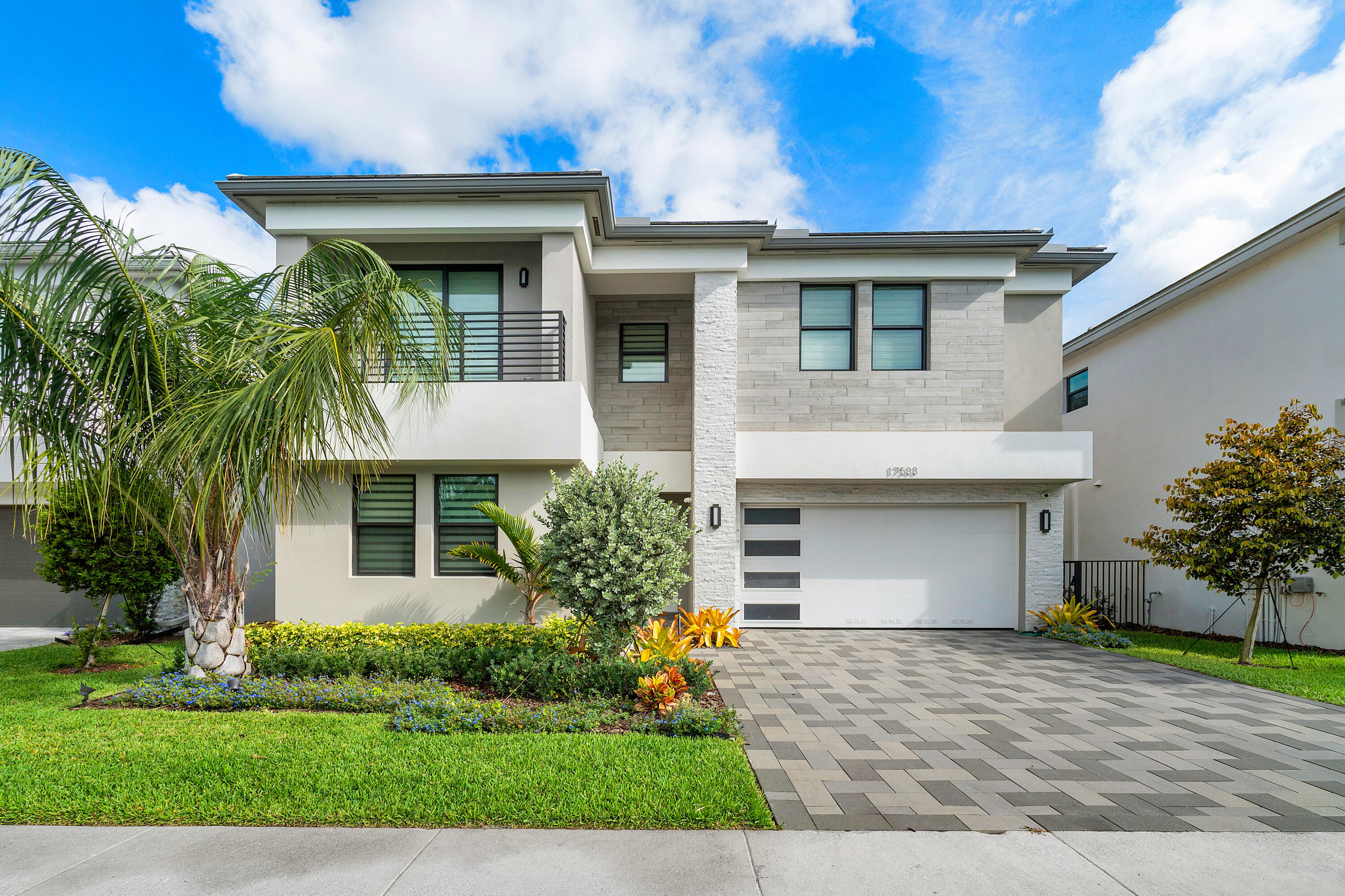 17533 Sparkling River Road Property Photo 1
