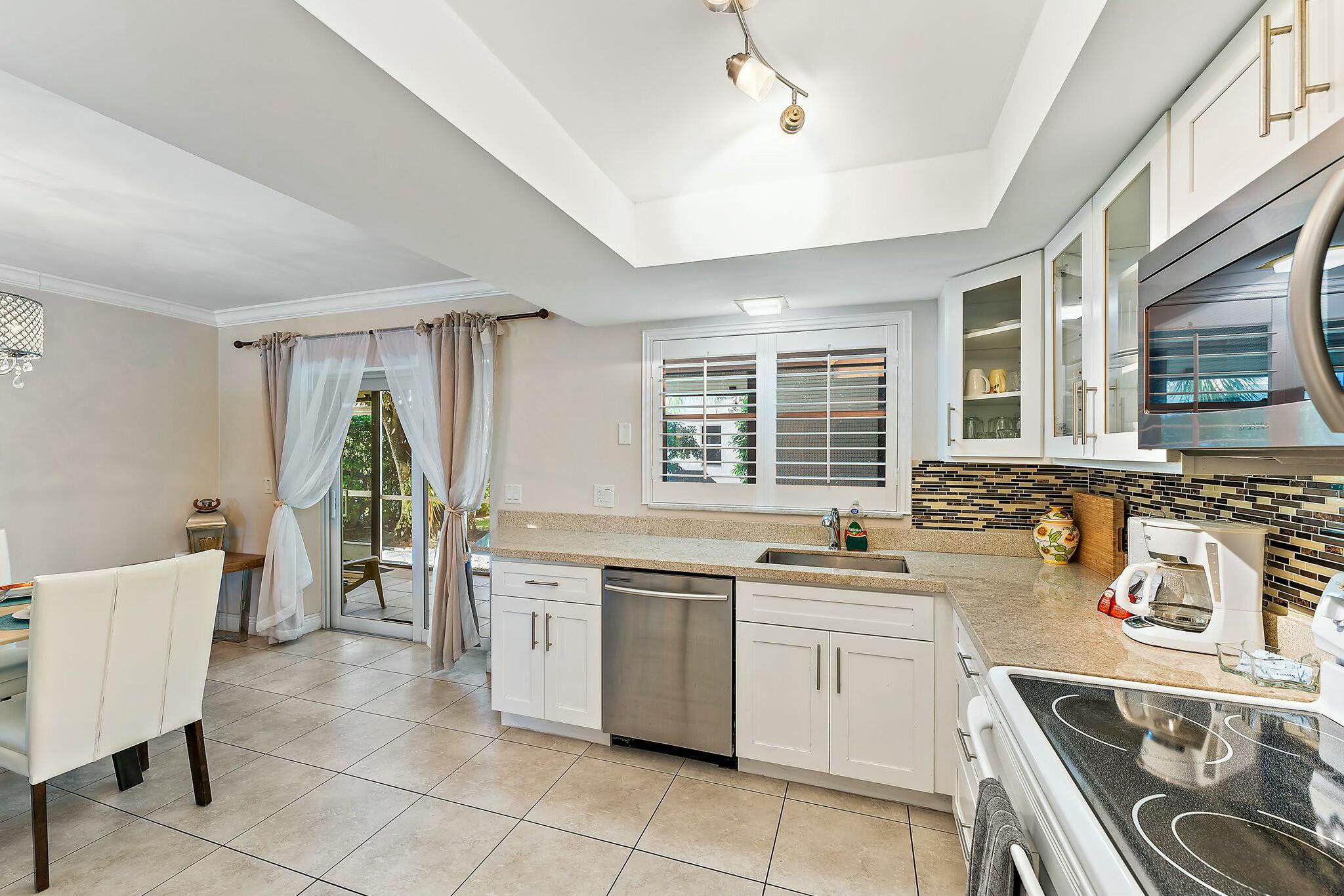 3036 Park Avenue Property Photo 10