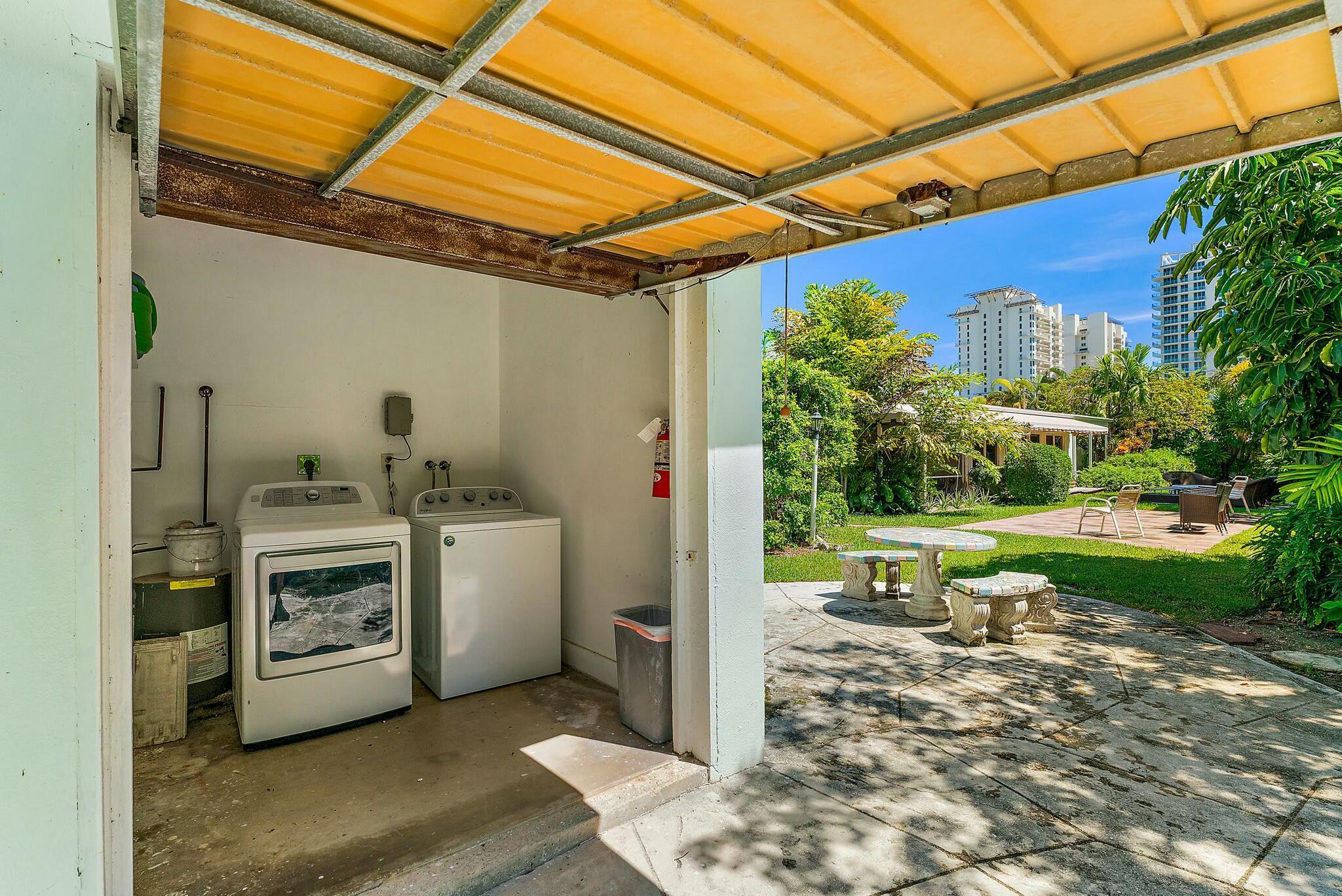 3036 Park Avenue Property Photo 19