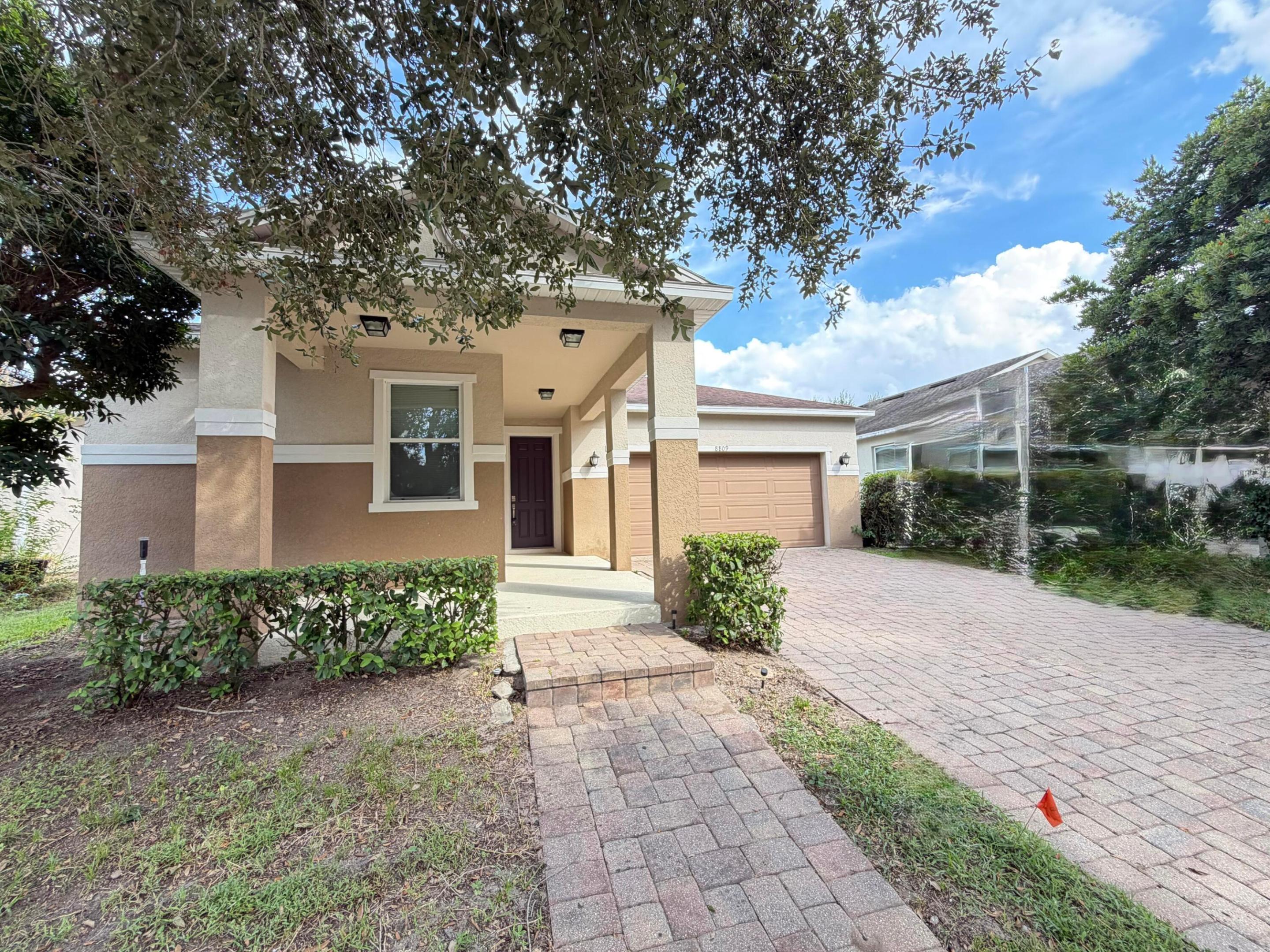 8809 Arrabida Lane Property Photo 3