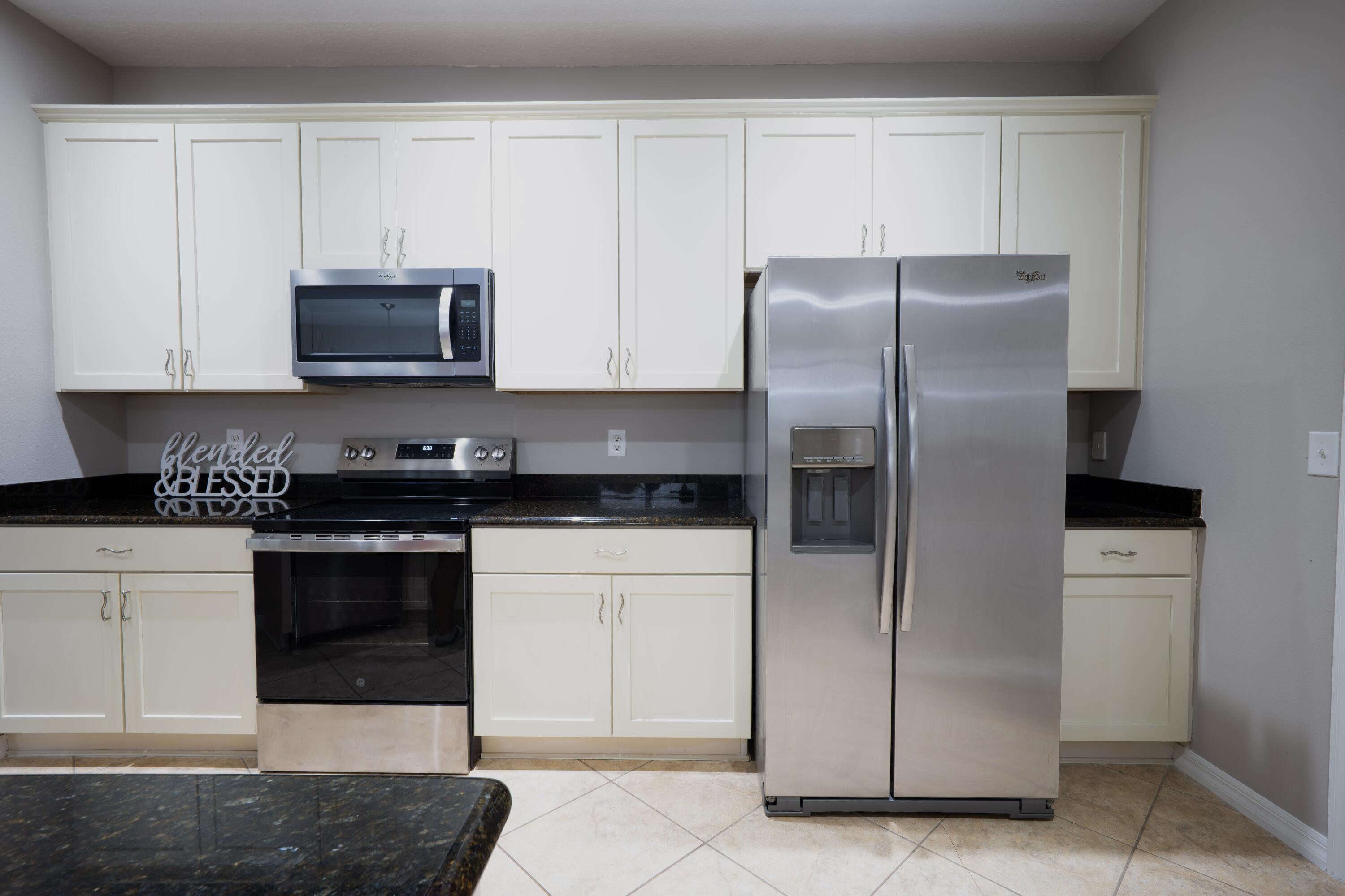 8809 Arrabida Lane Property Photo 11
