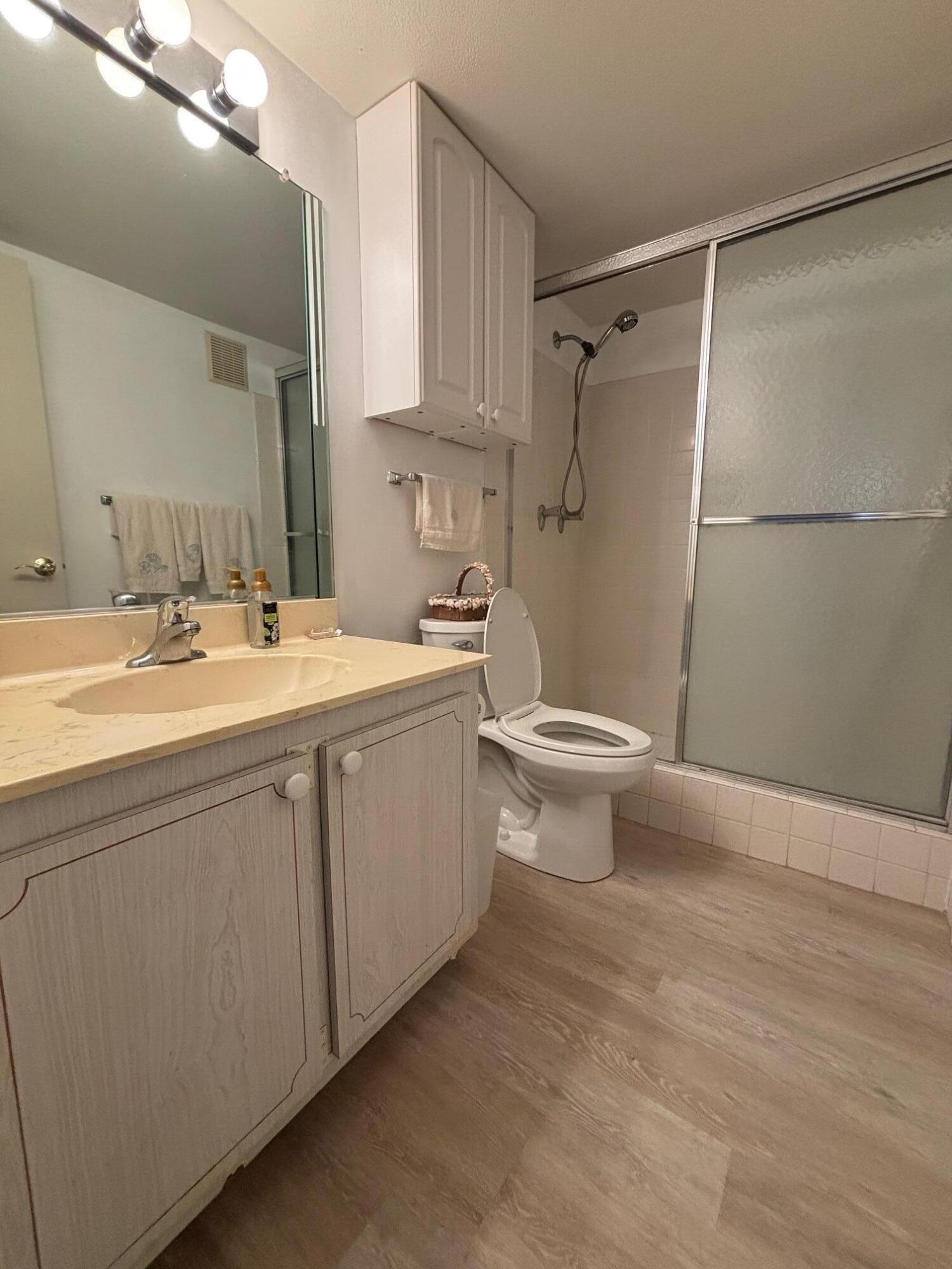 2950 Se Ocean Boulevard 7-5 Property Photo 11