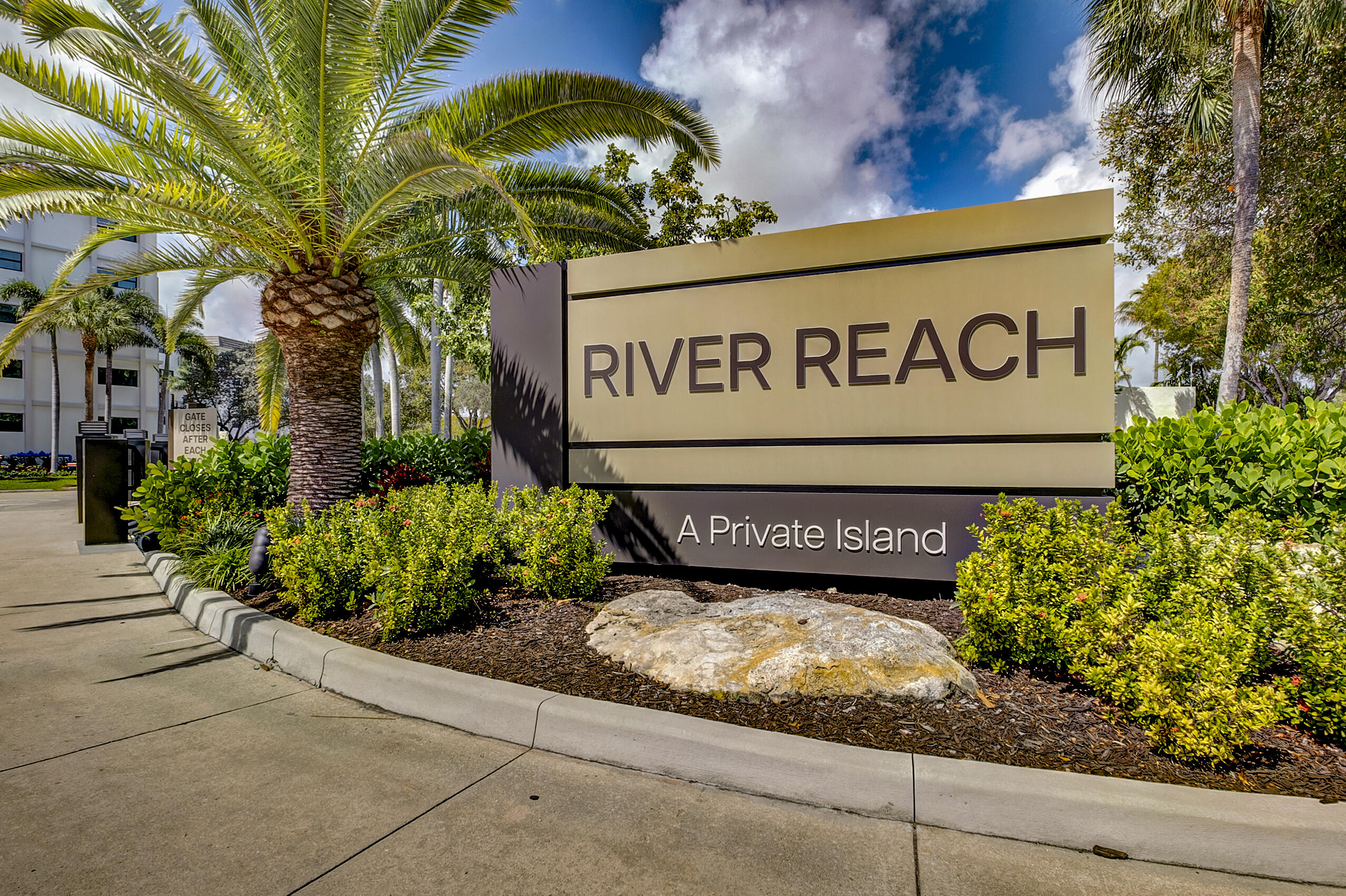 1101 River Reach Drive 308 Property Photo 31
