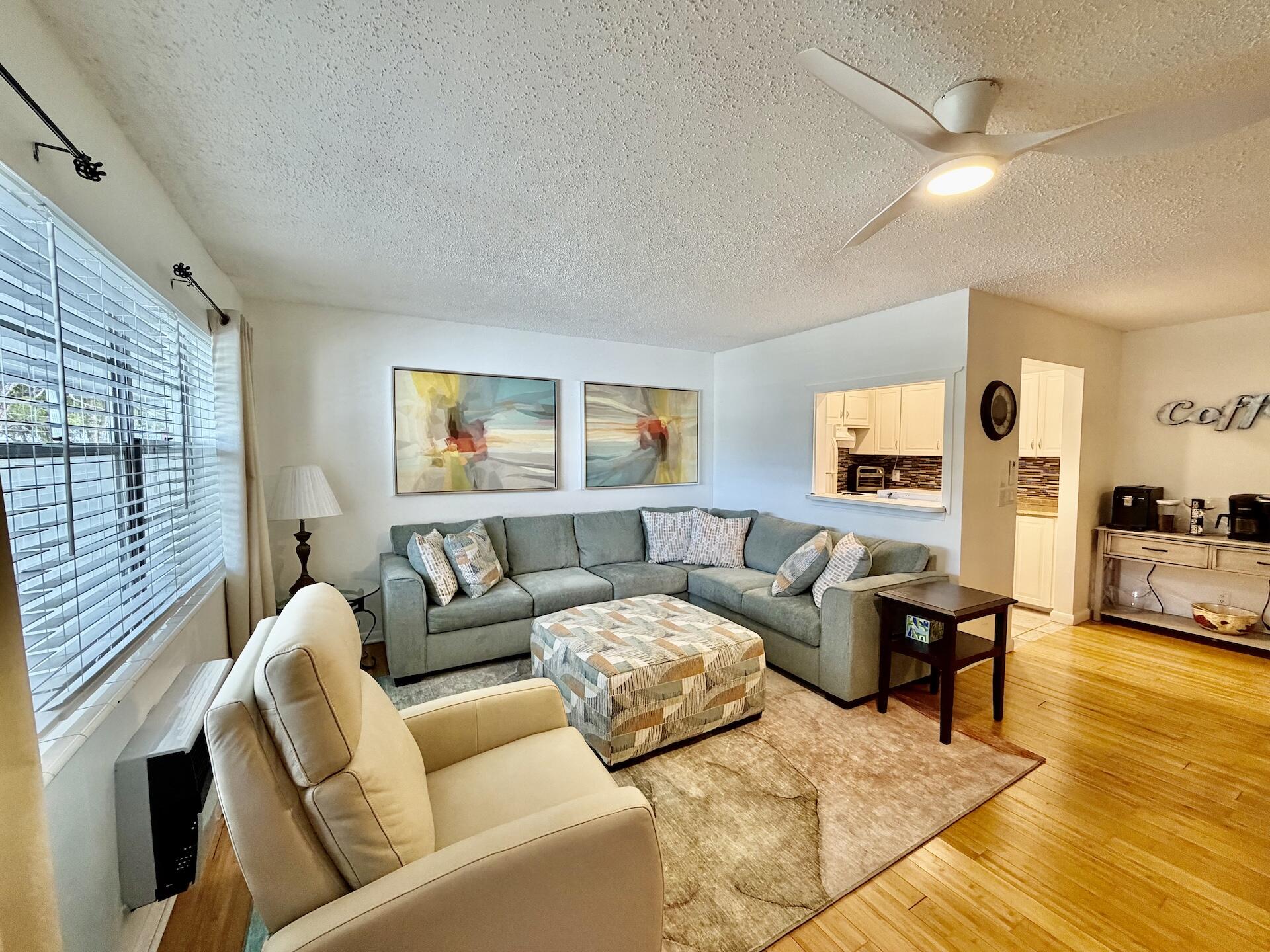 335 Durham J Property Photo 1