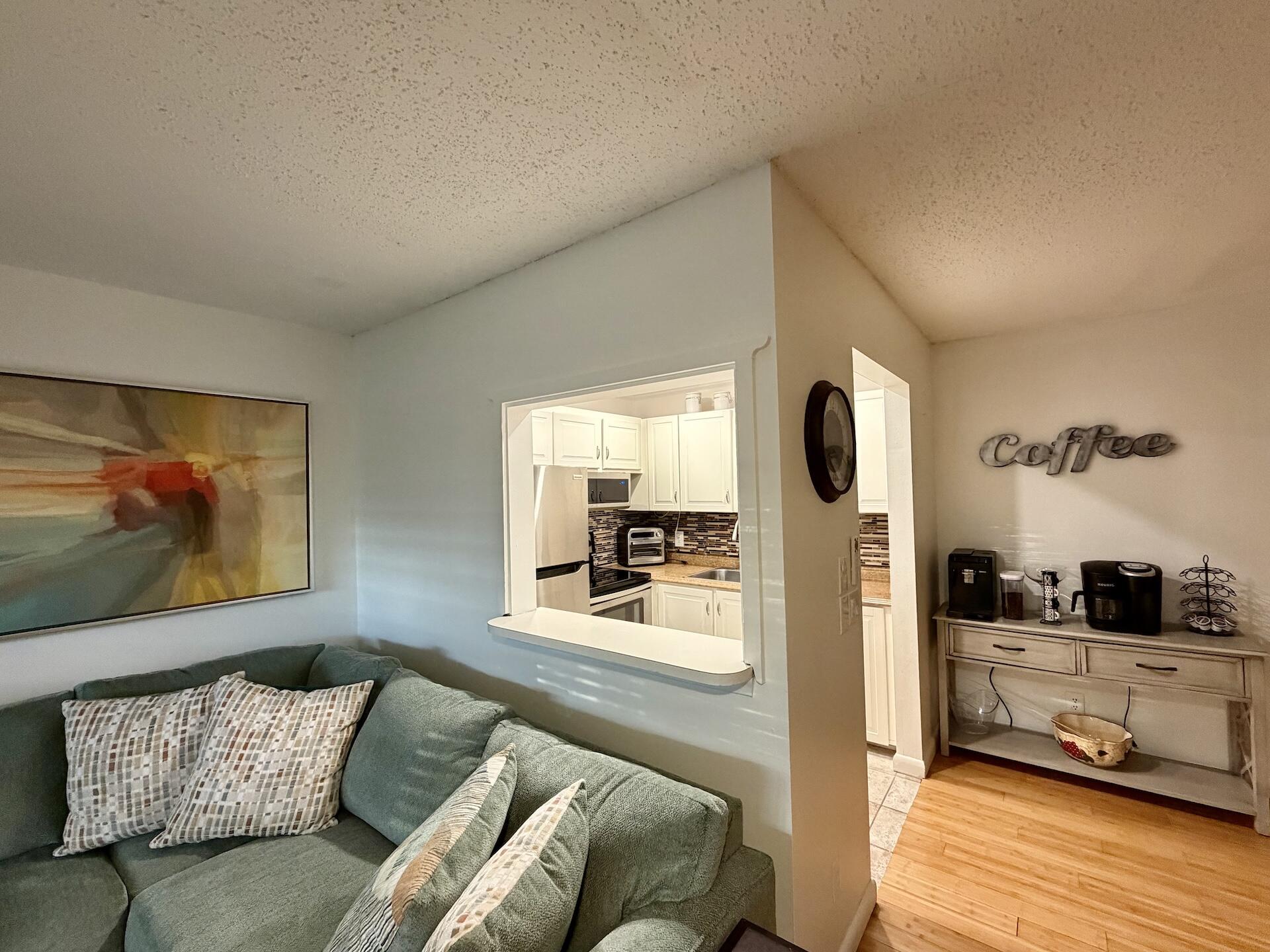 335 Durham J Property Photo 2