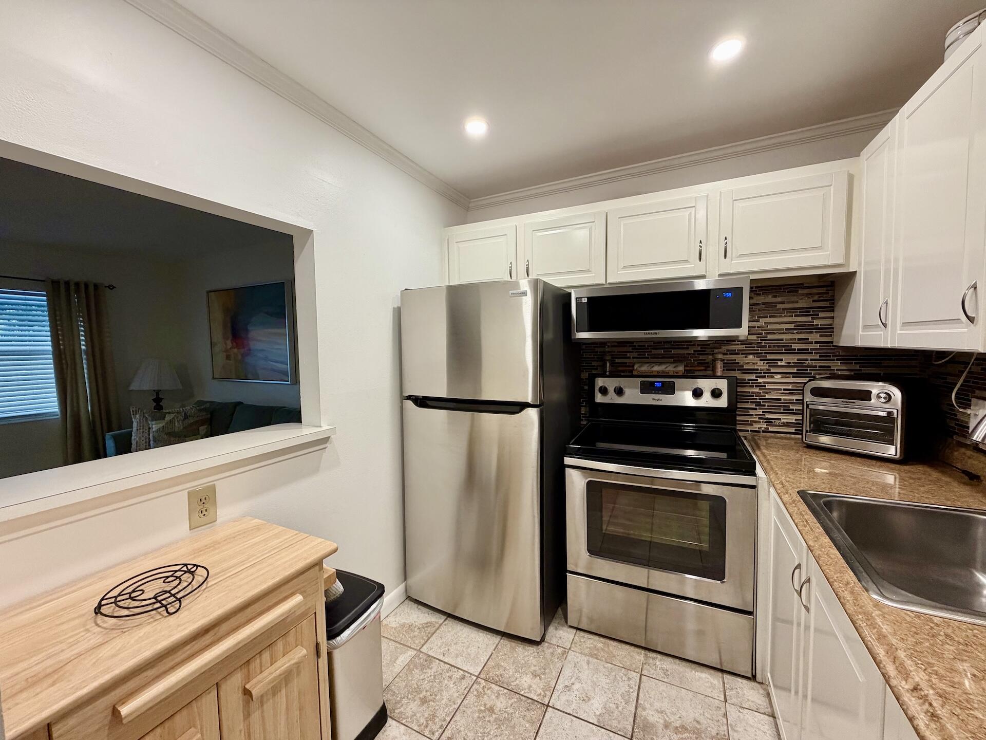 335 Durham J Property Photo 4