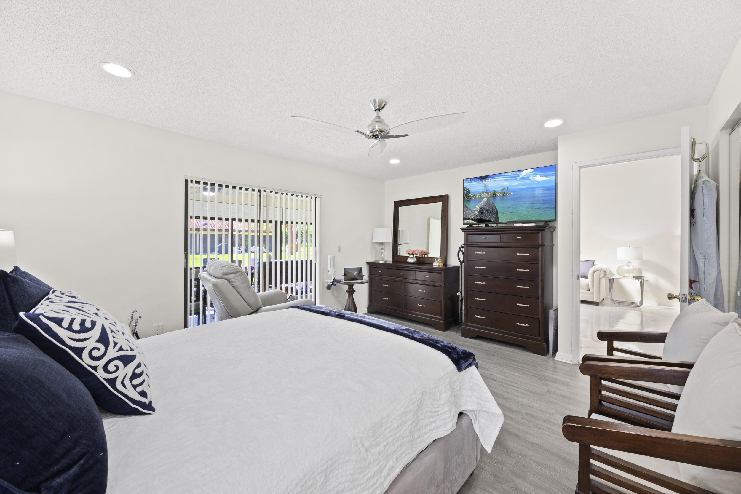 5916 Sunswept Lane A Property Photo 25