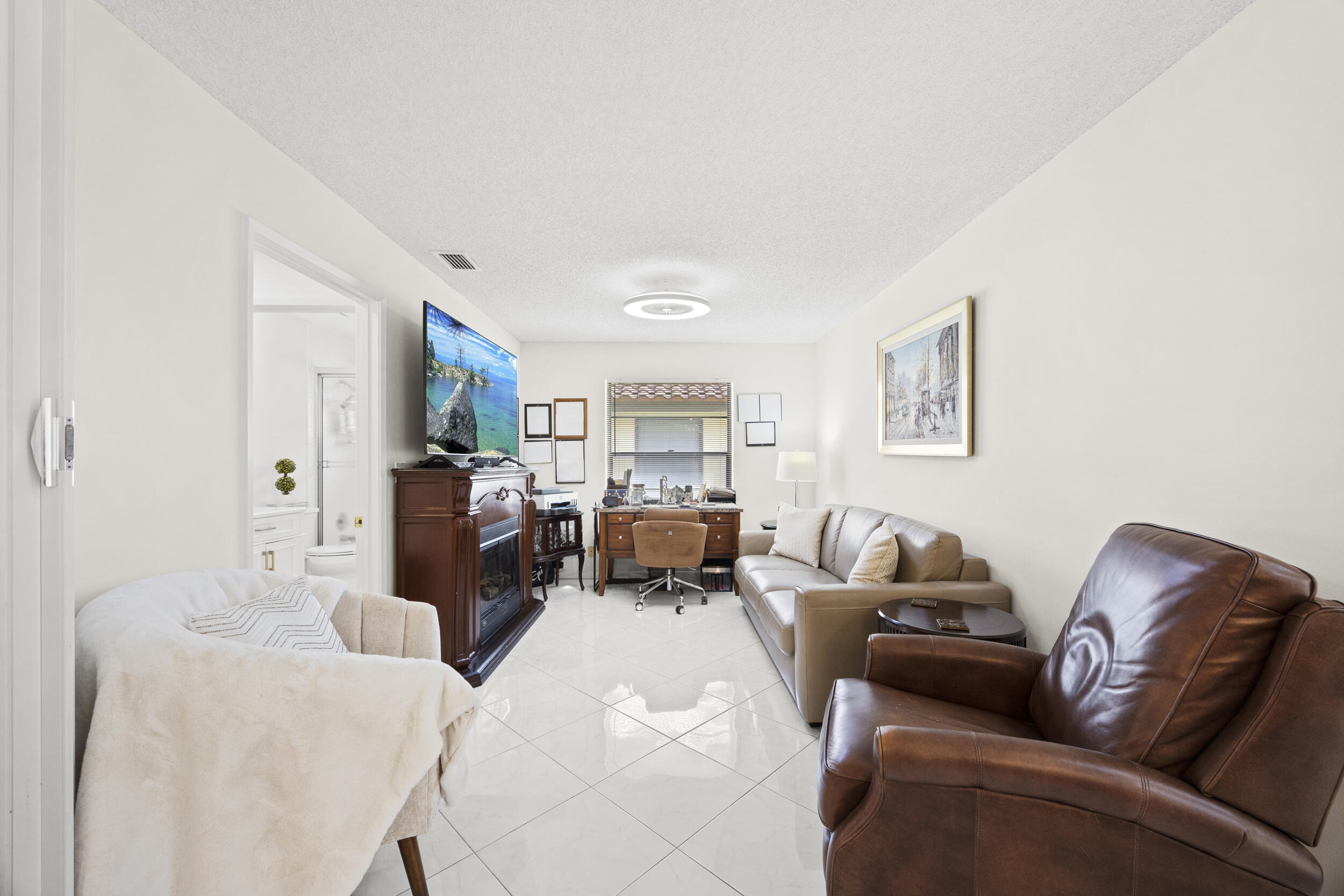 5916 Sunswept Lane A Property Photo 33