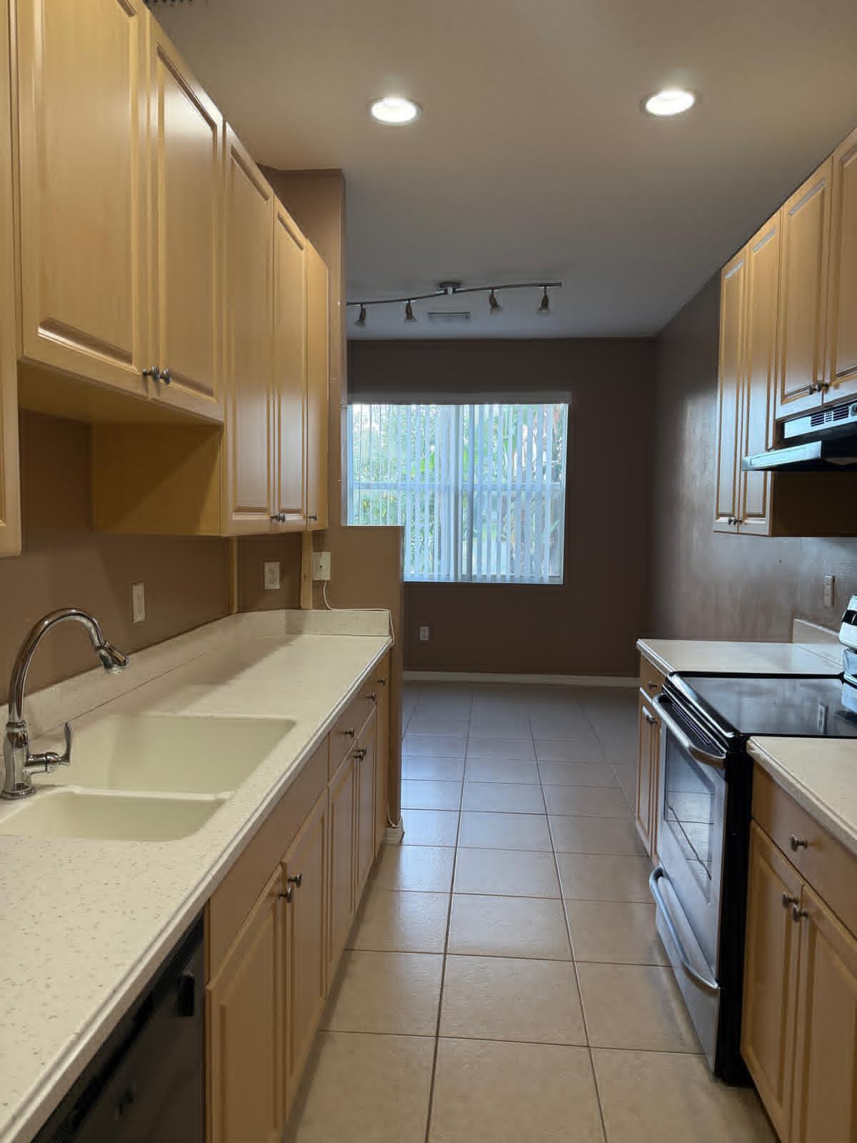 1510 Seminole Palms Drive Property Photo 5