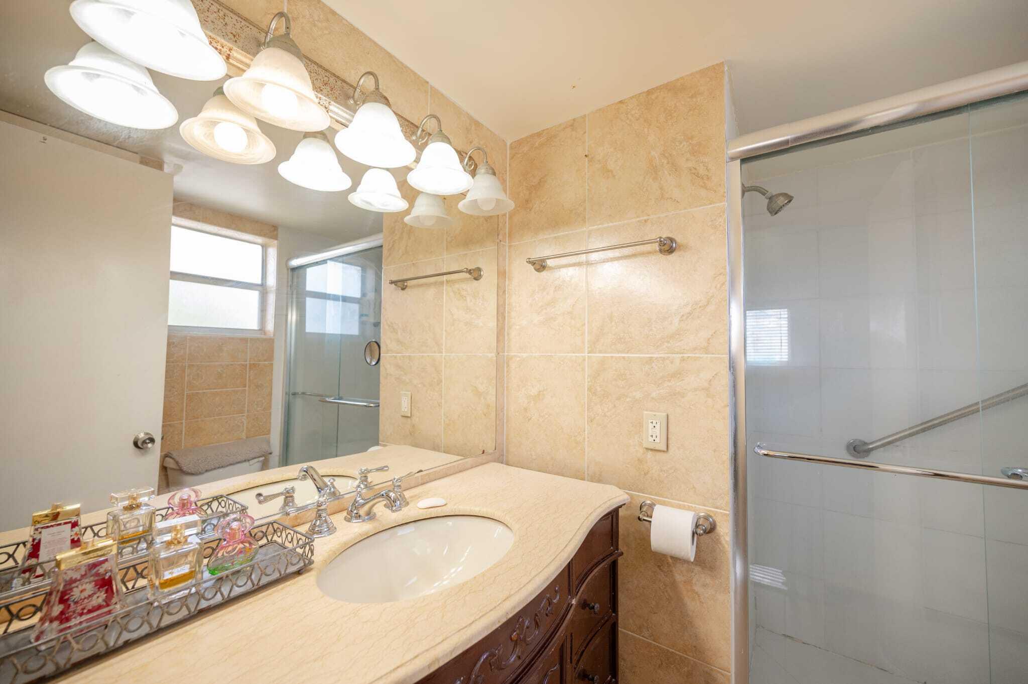 8861 Sunrise Lakes Boulevard Unit 301 Property Photo 6