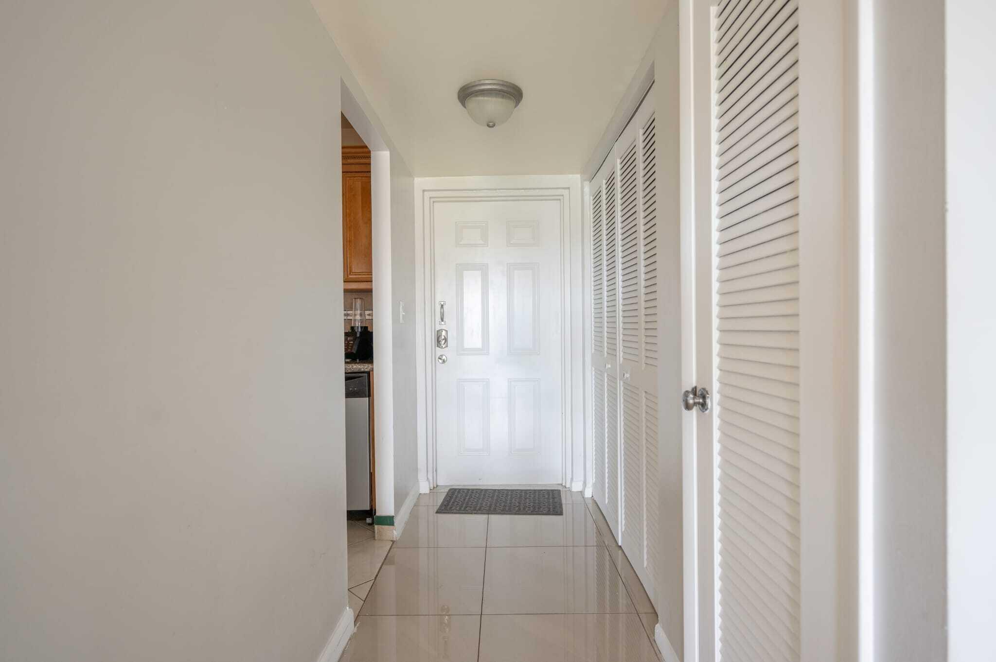 8861 Sunrise Lakes Boulevard Unit 301 Property Photo 11
