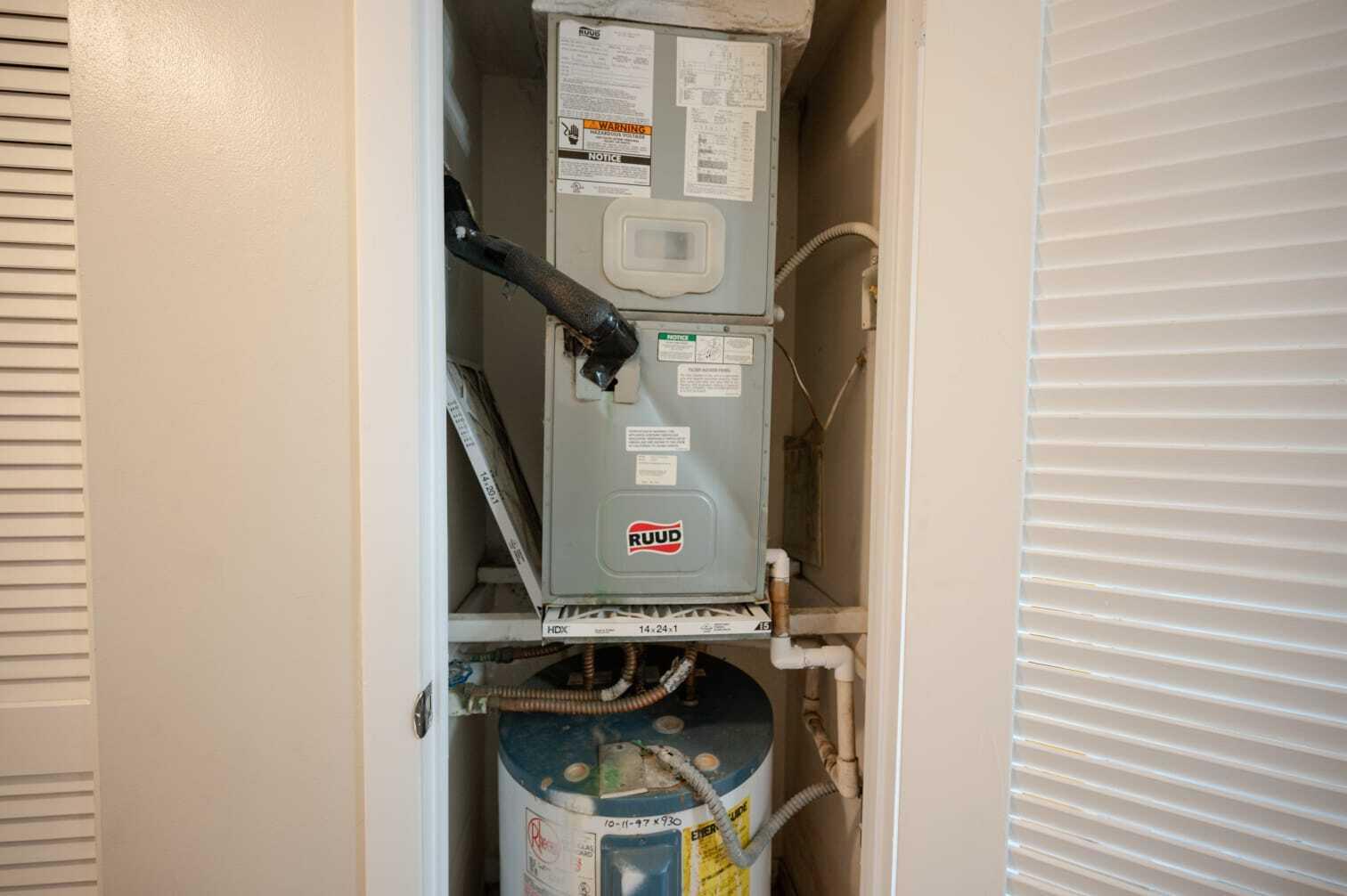 8861 Sunrise Lakes Boulevard Unit 301 Property Photo 12