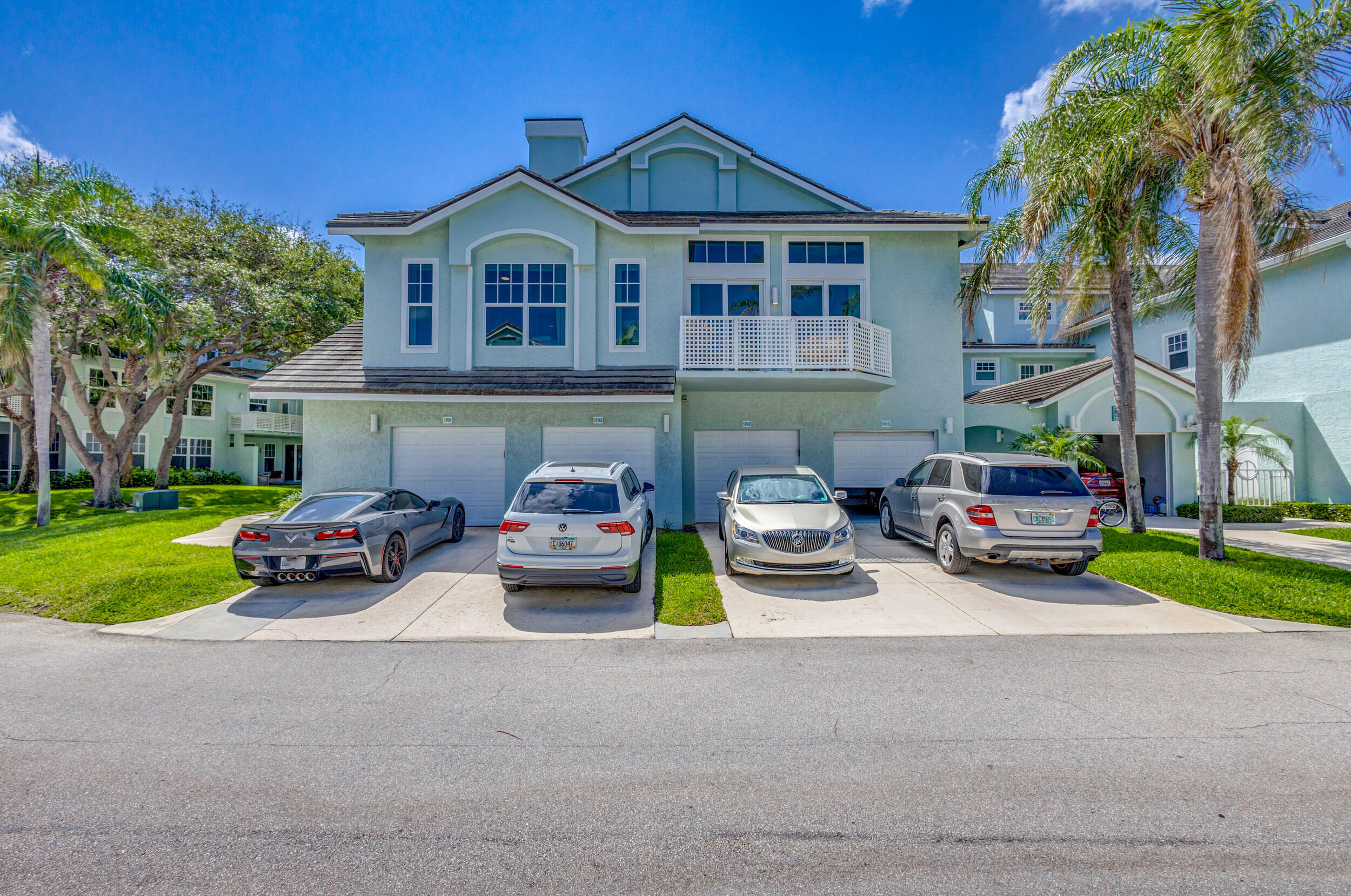 1701 Mizzenmast Way Property Photo 4