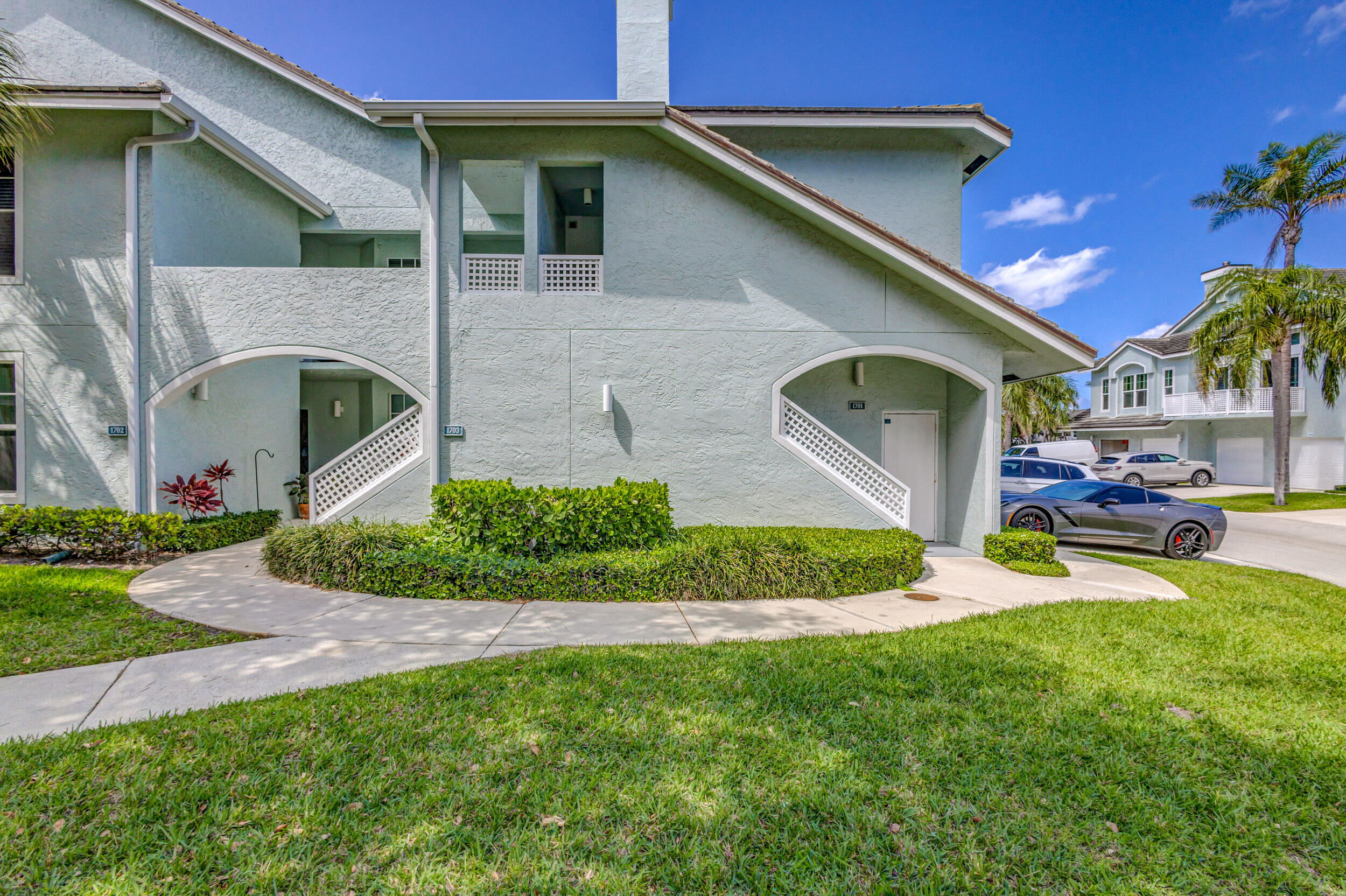 1701 Mizzenmast Way Property Photo 6