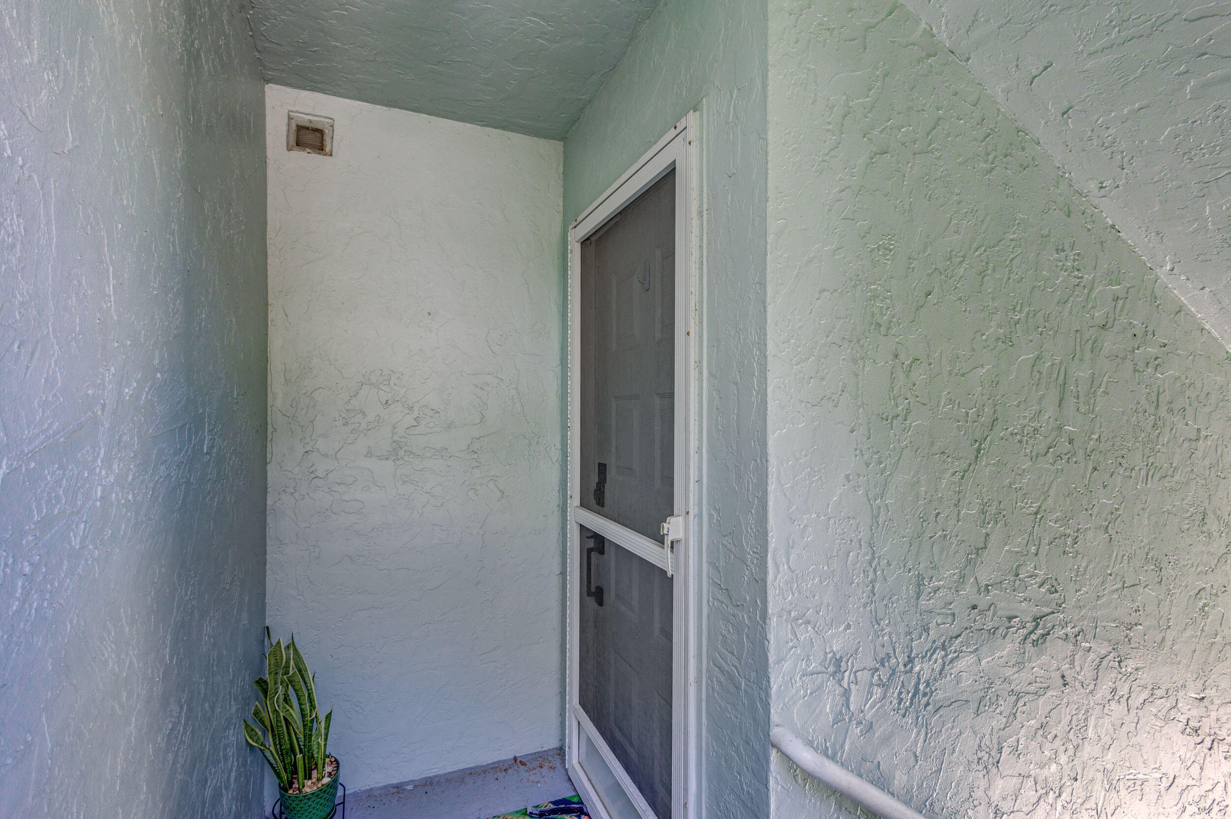 1701 Mizzenmast Way Property Photo 8