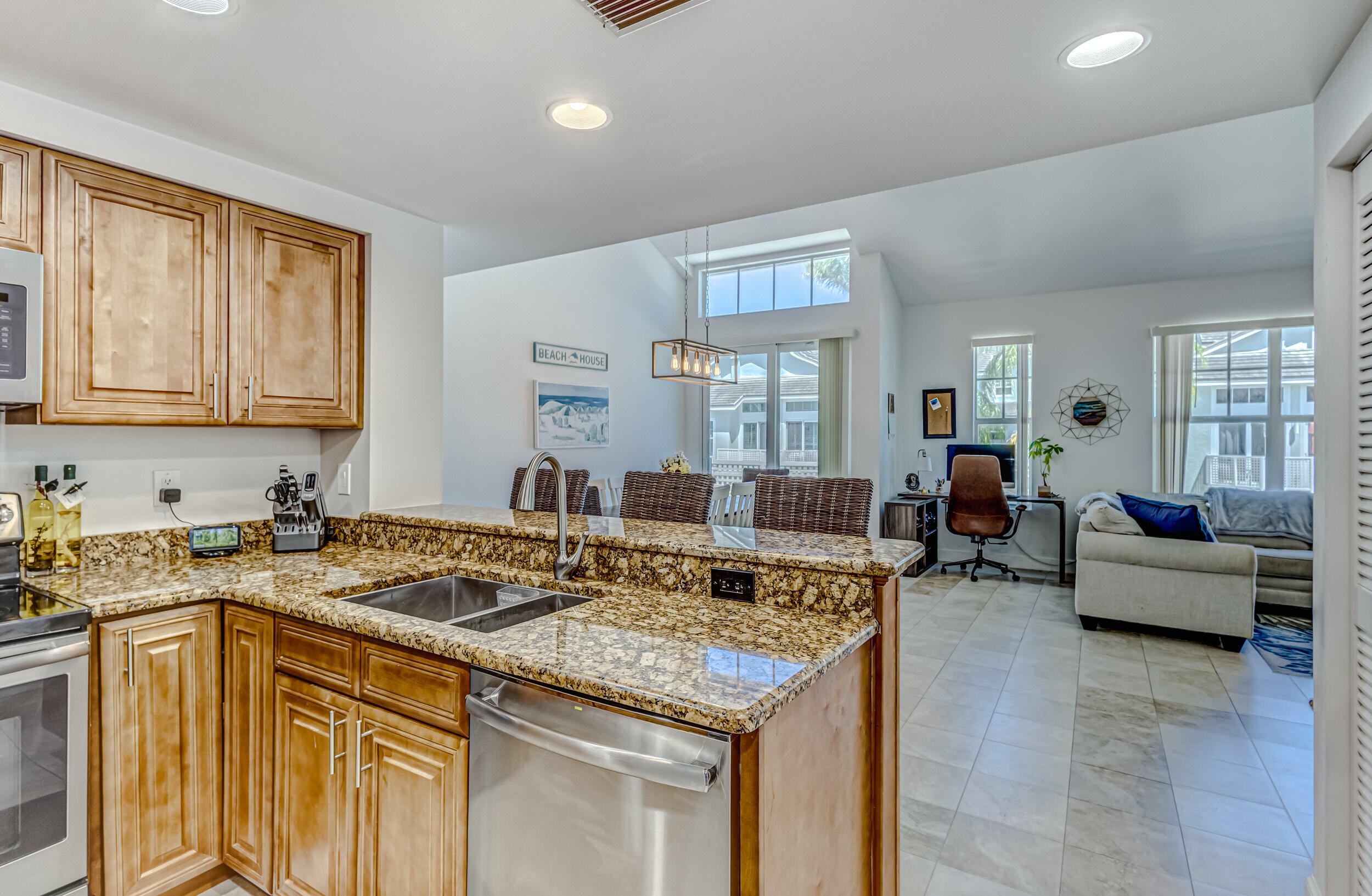 1701 Mizzenmast Way Property Photo 18