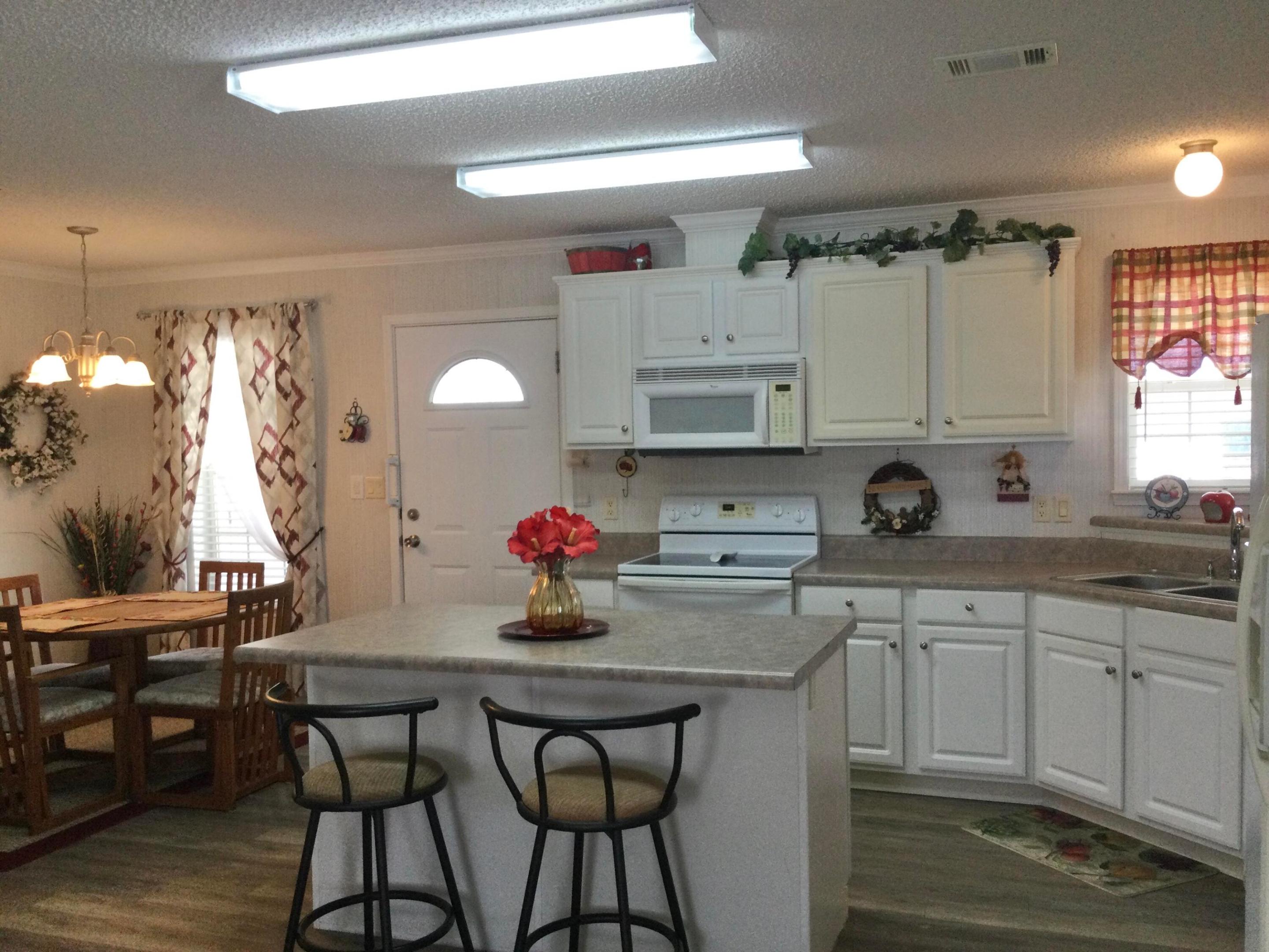 24 Golf Drive Property Photo 6