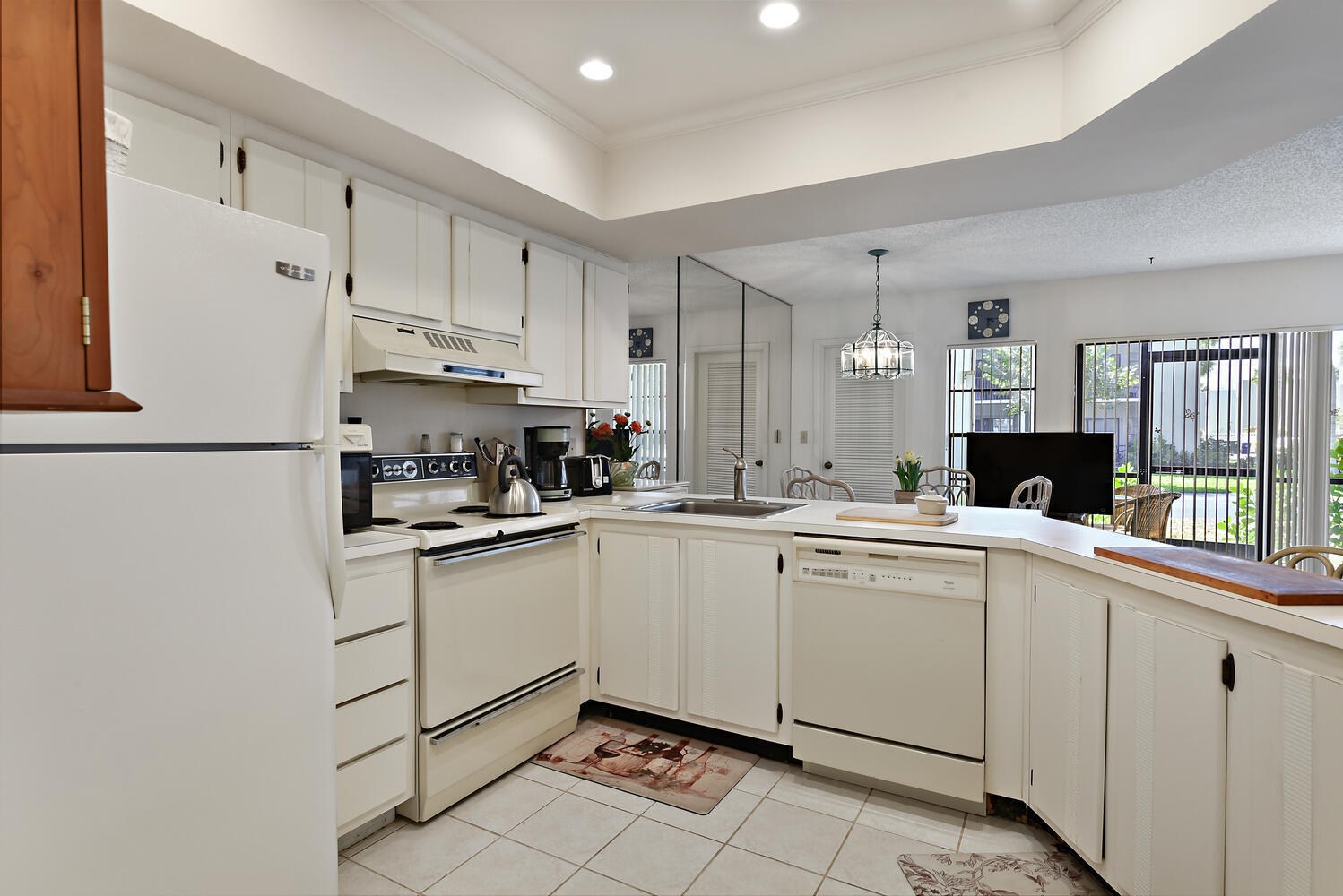1605 S Us Highway 1 V6-106 Property Photo 13
