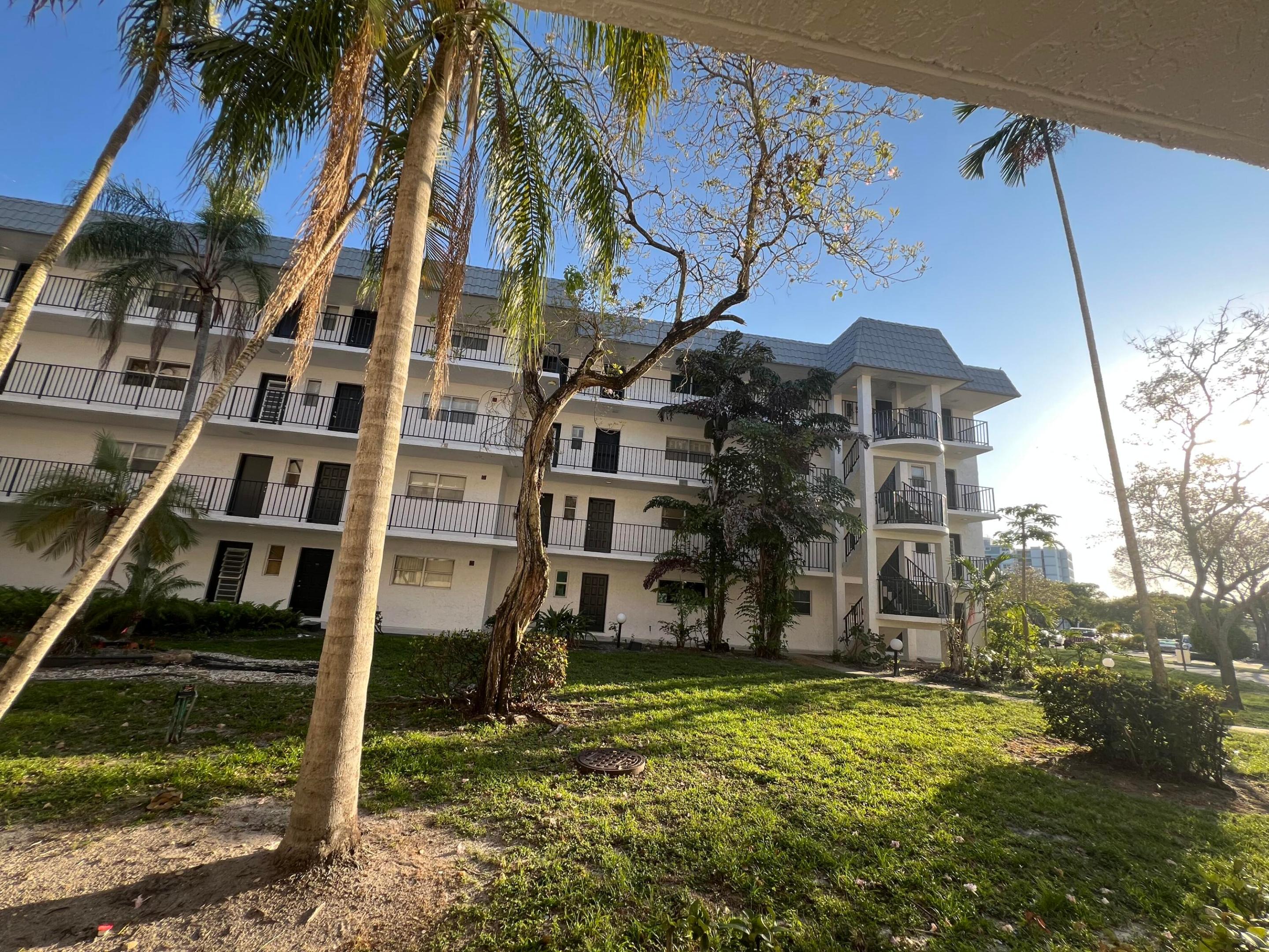 3330 Spanish Moss Terrace 406 Property Photo 6