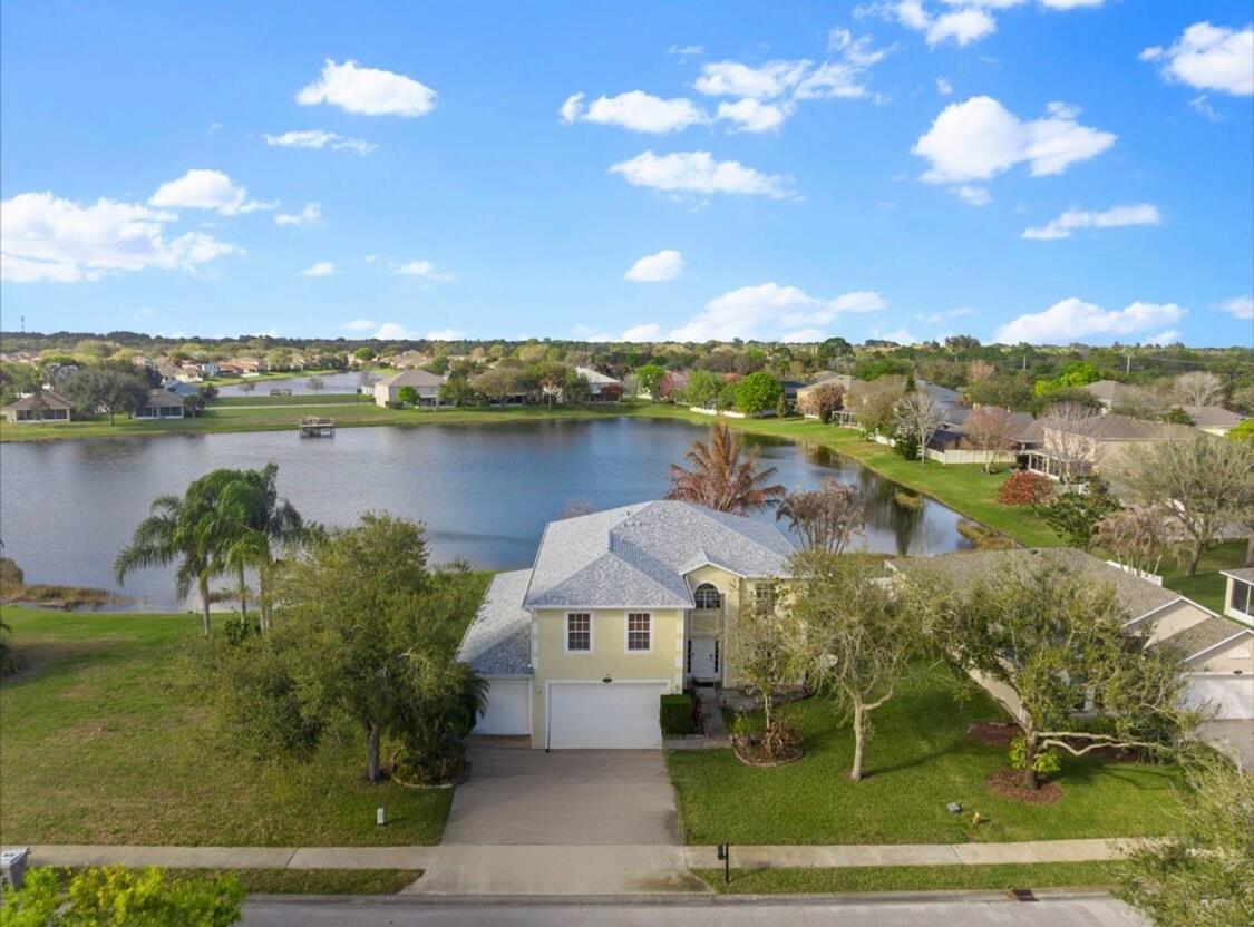 6052 Ridge Lake Circle Property Photo 1