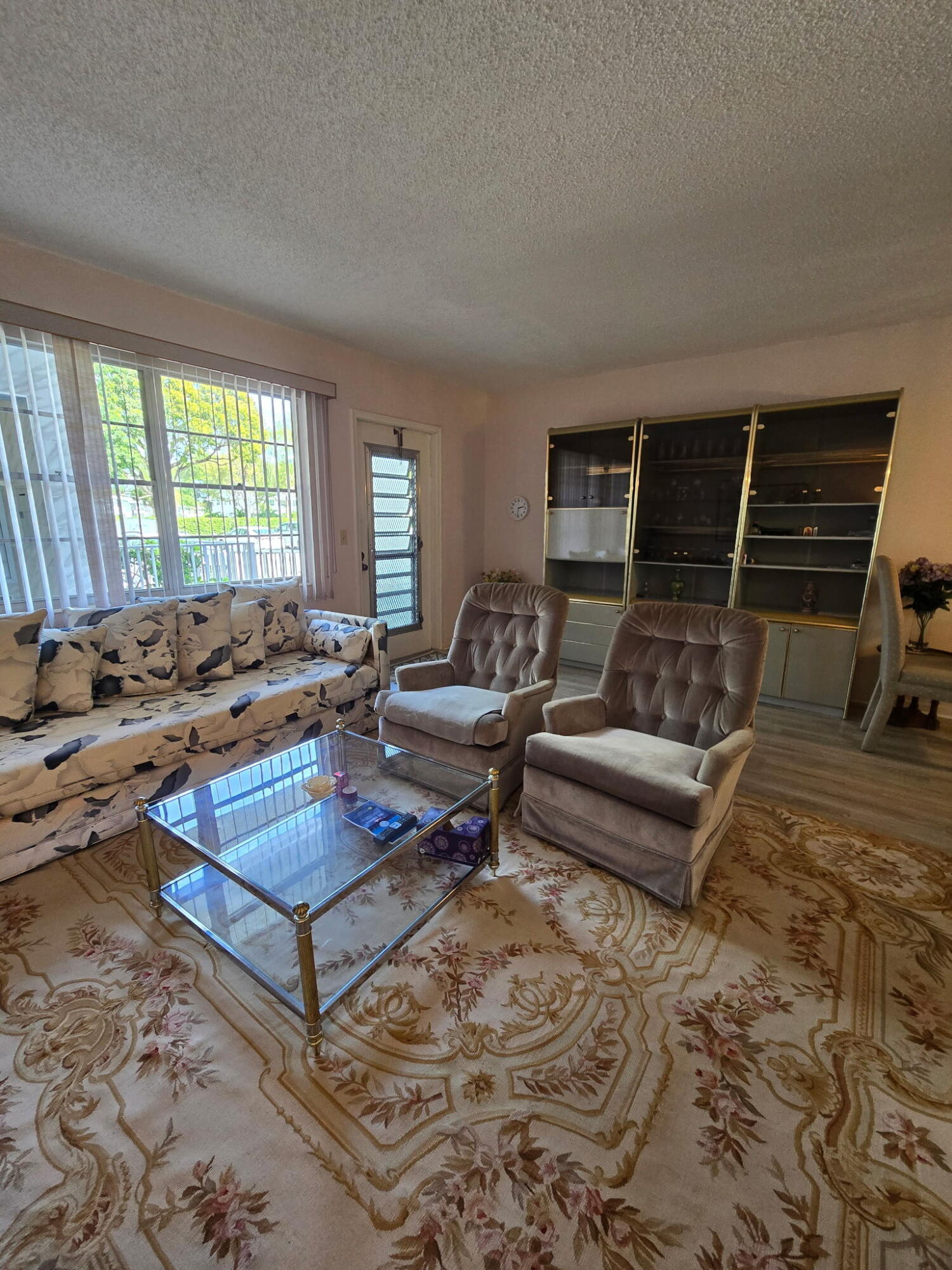 1010 Berkshire A Property Photo 6