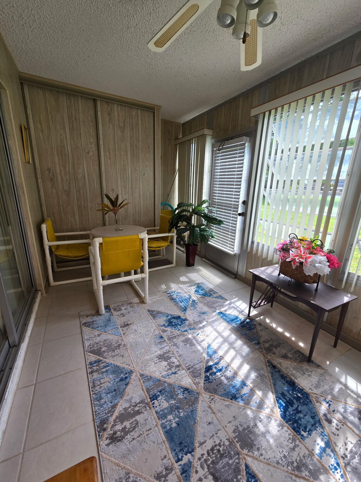 1010 Berkshire A Property Photo 28