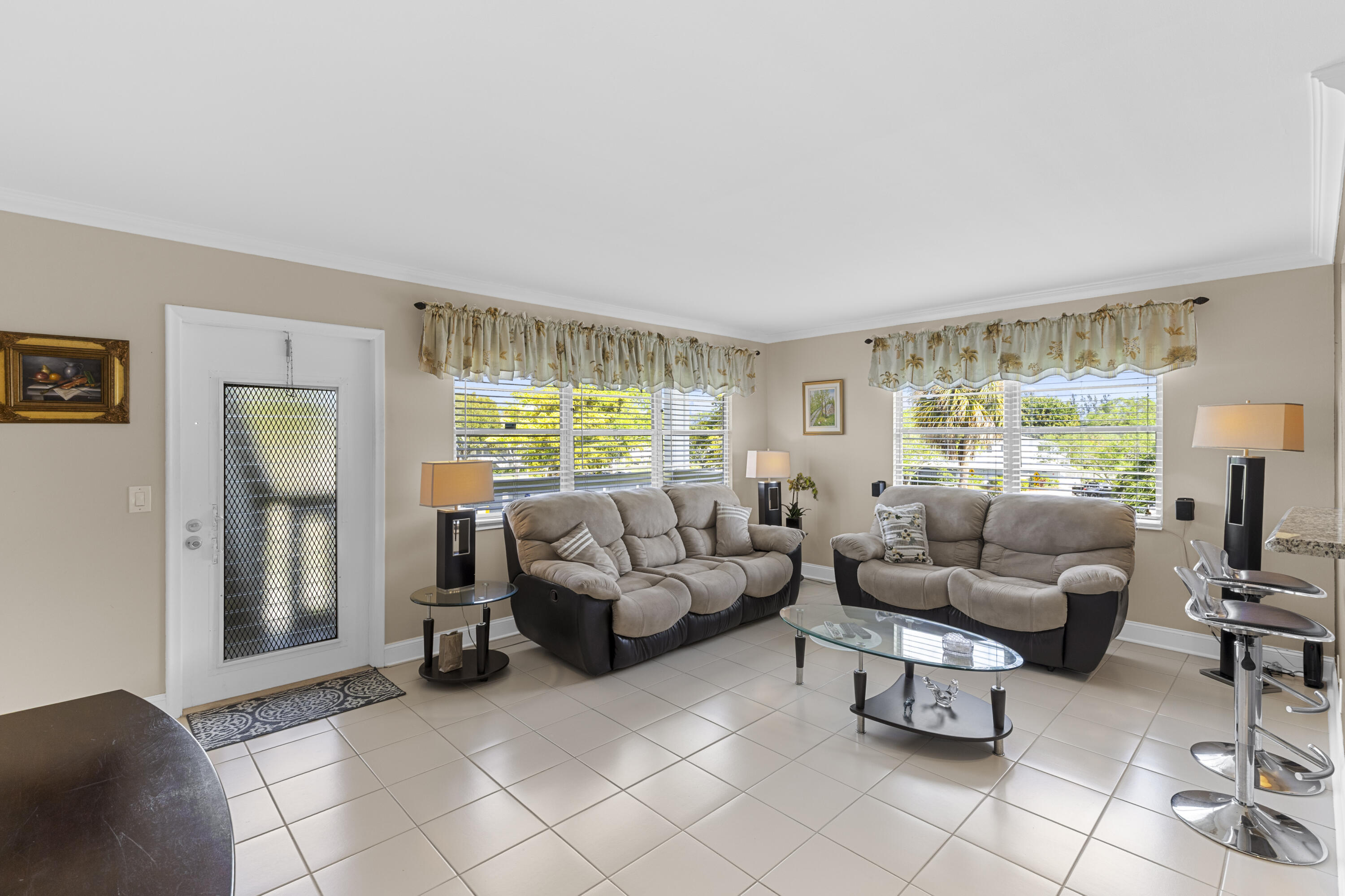 3024 Durham A Property Photo 1