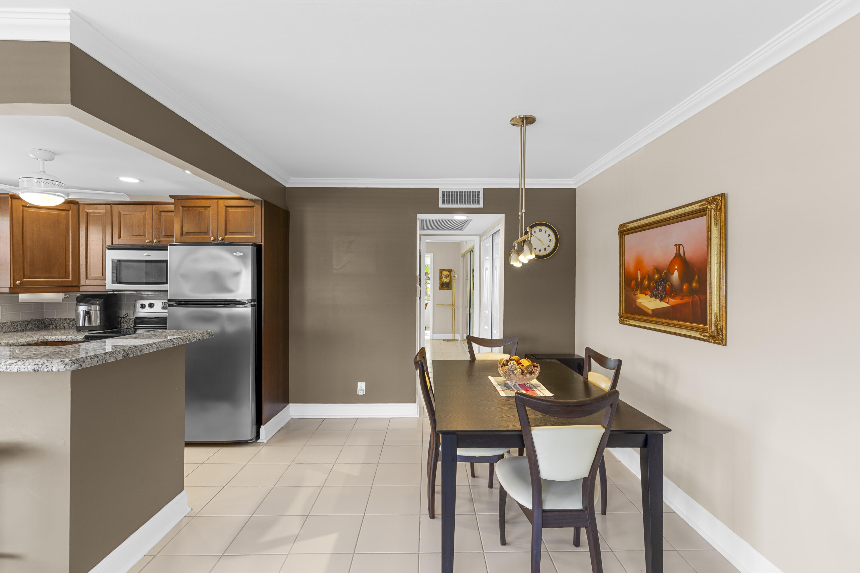 3024 Durham A Property Photo 5
