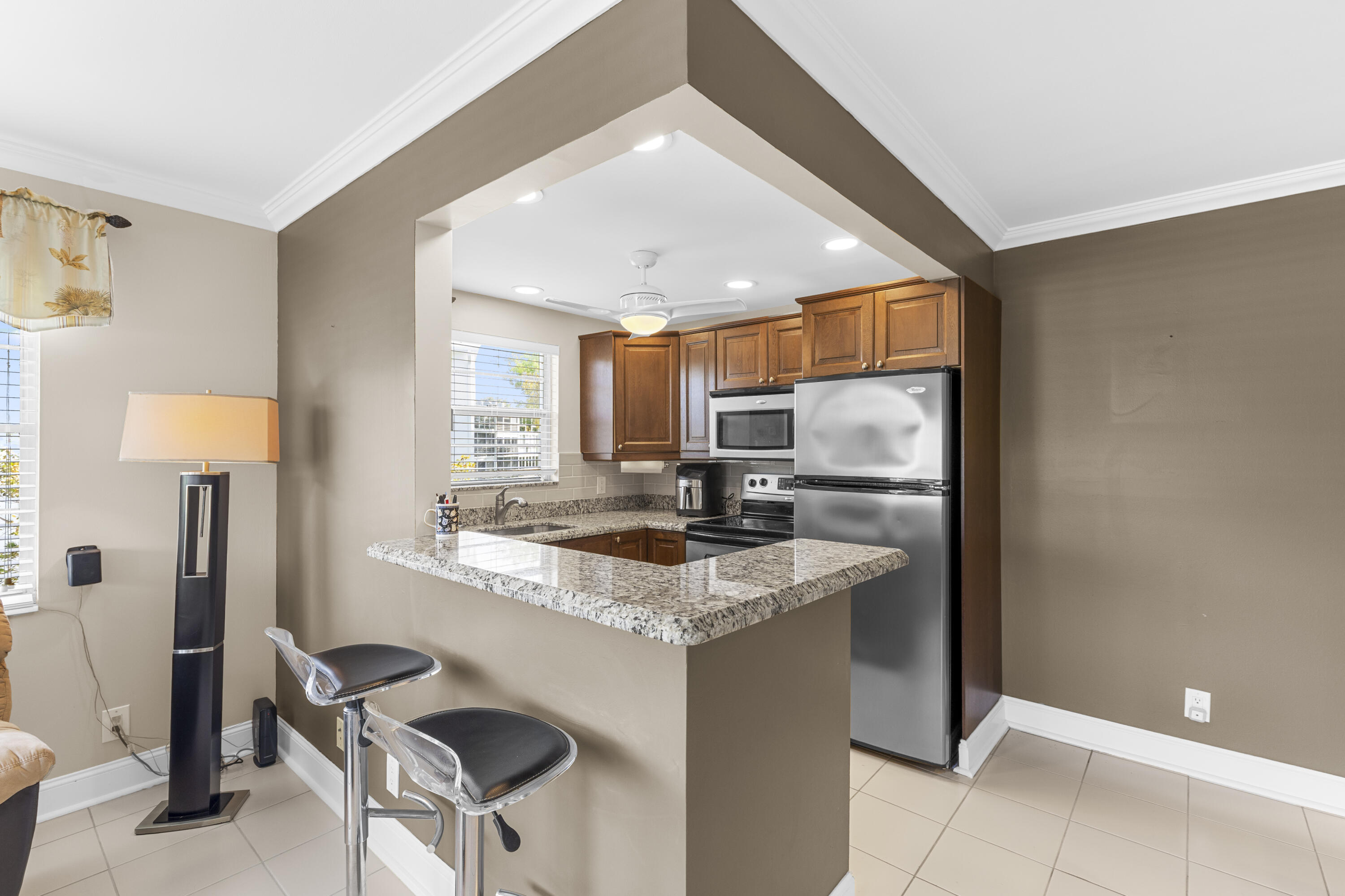 3024 Durham A Property Photo 6
