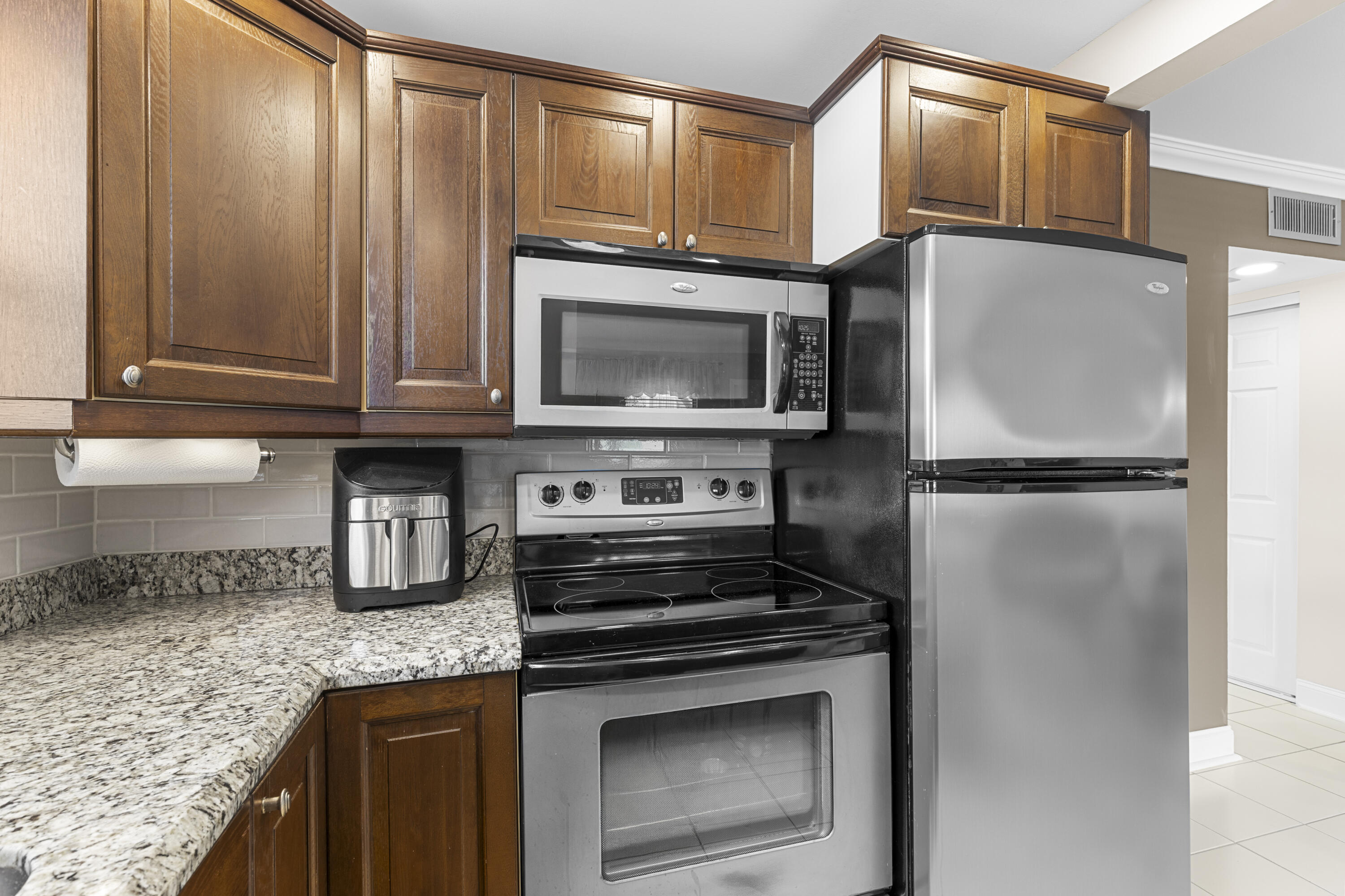 3024 Durham A Property Photo 9