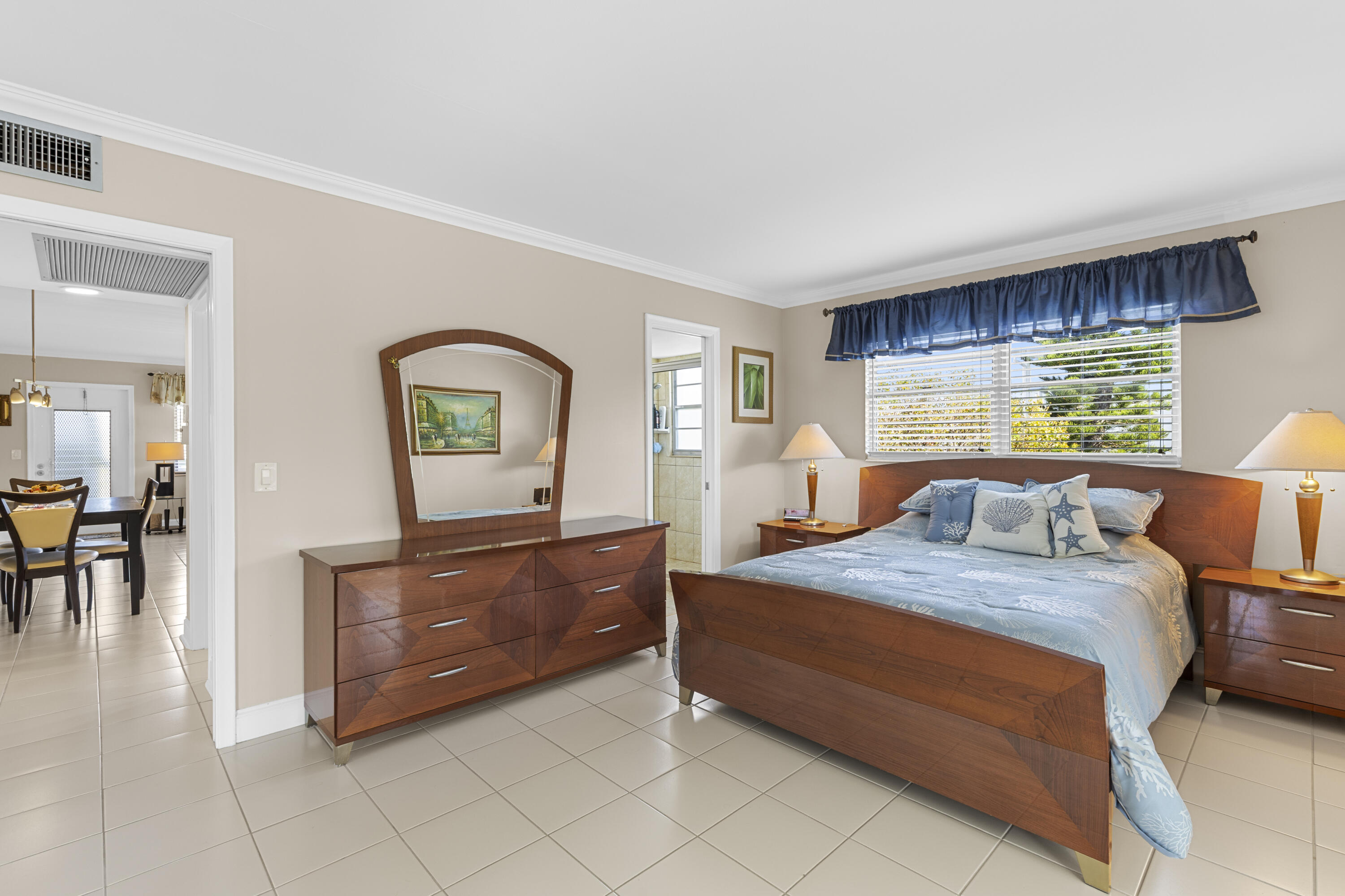 3024 Durham A Property Photo 13