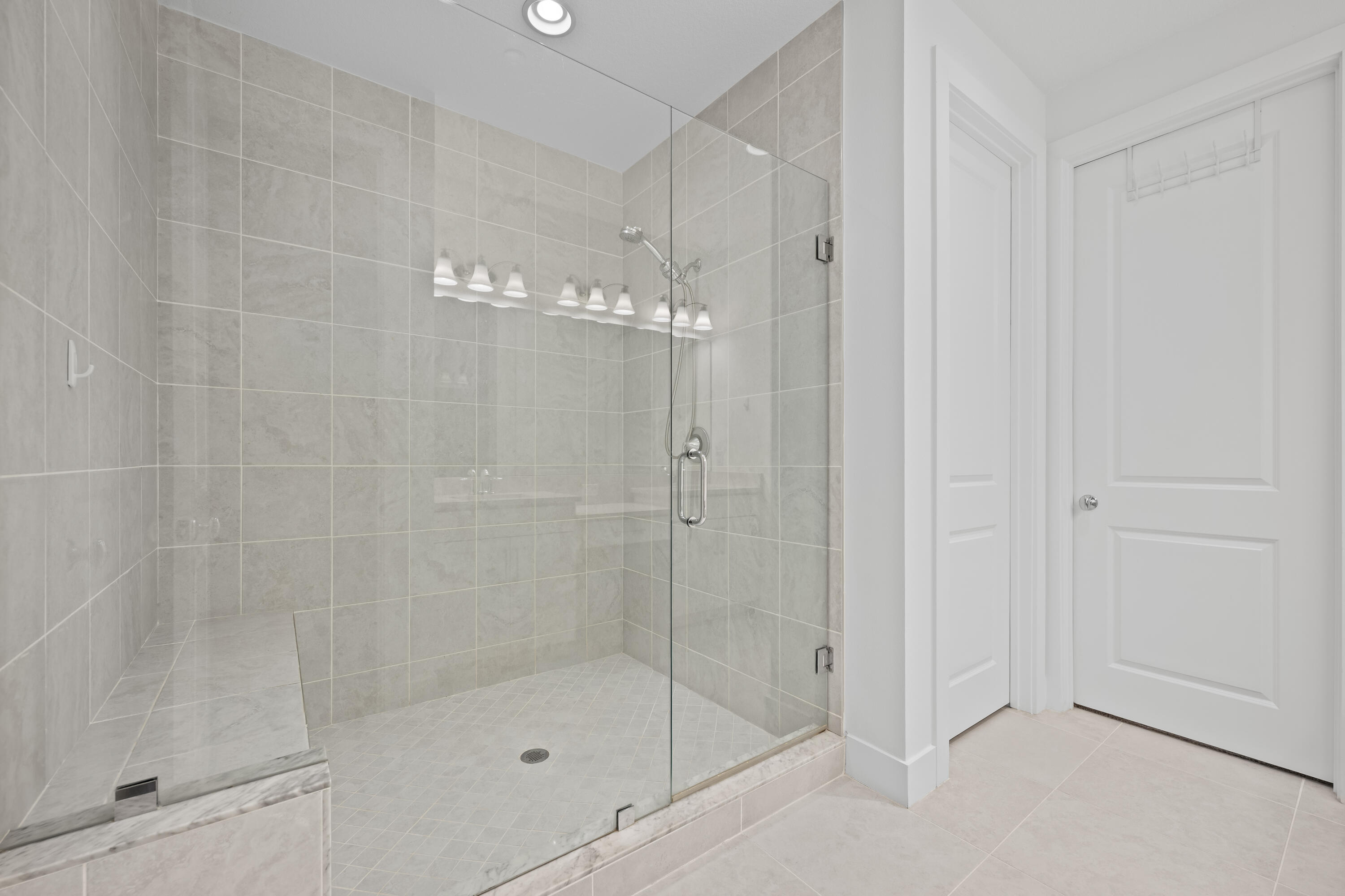5210 Beckman Terrace Property Photo 6
