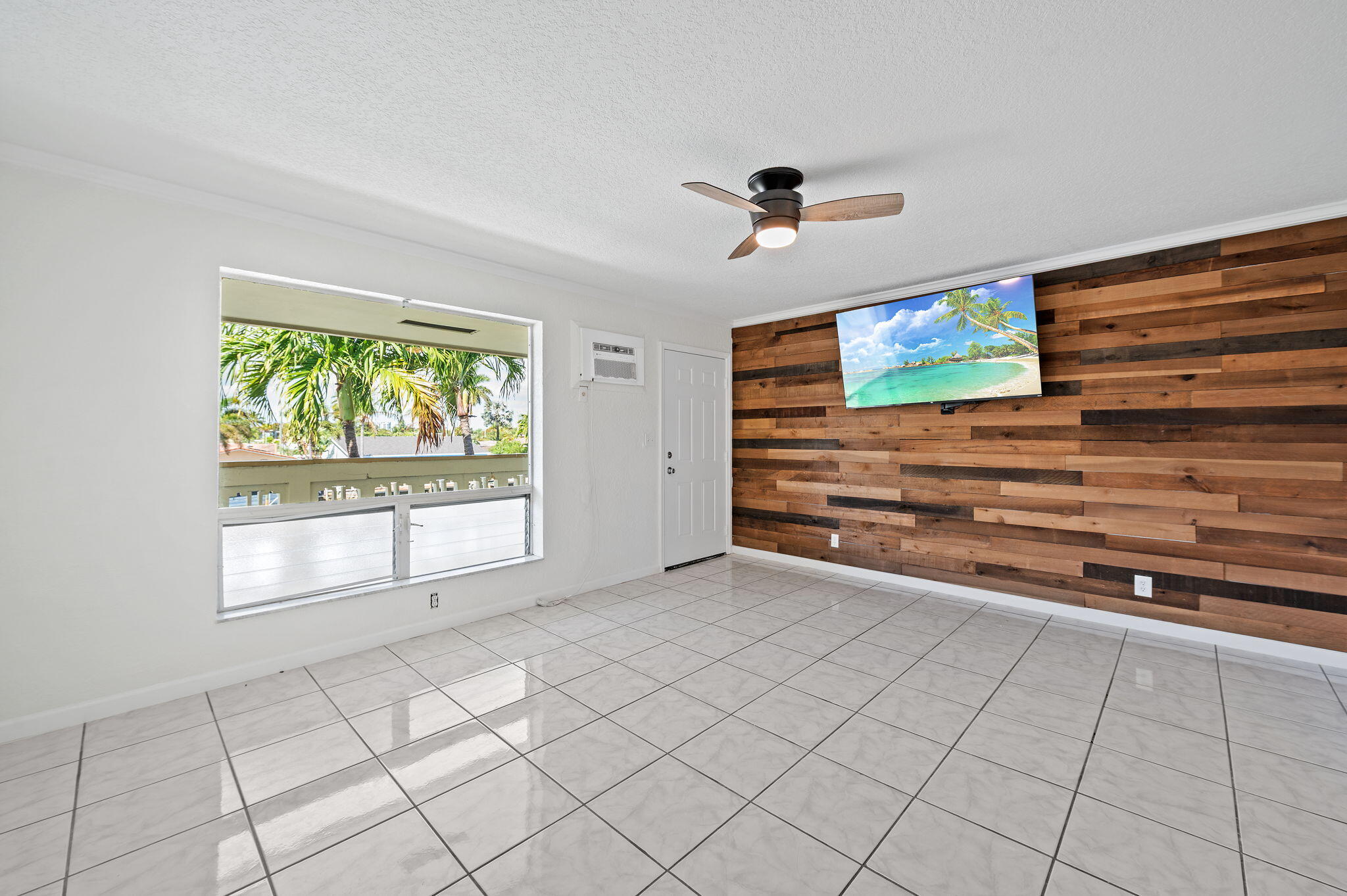 1780 Se 4th Street Property Photo 4