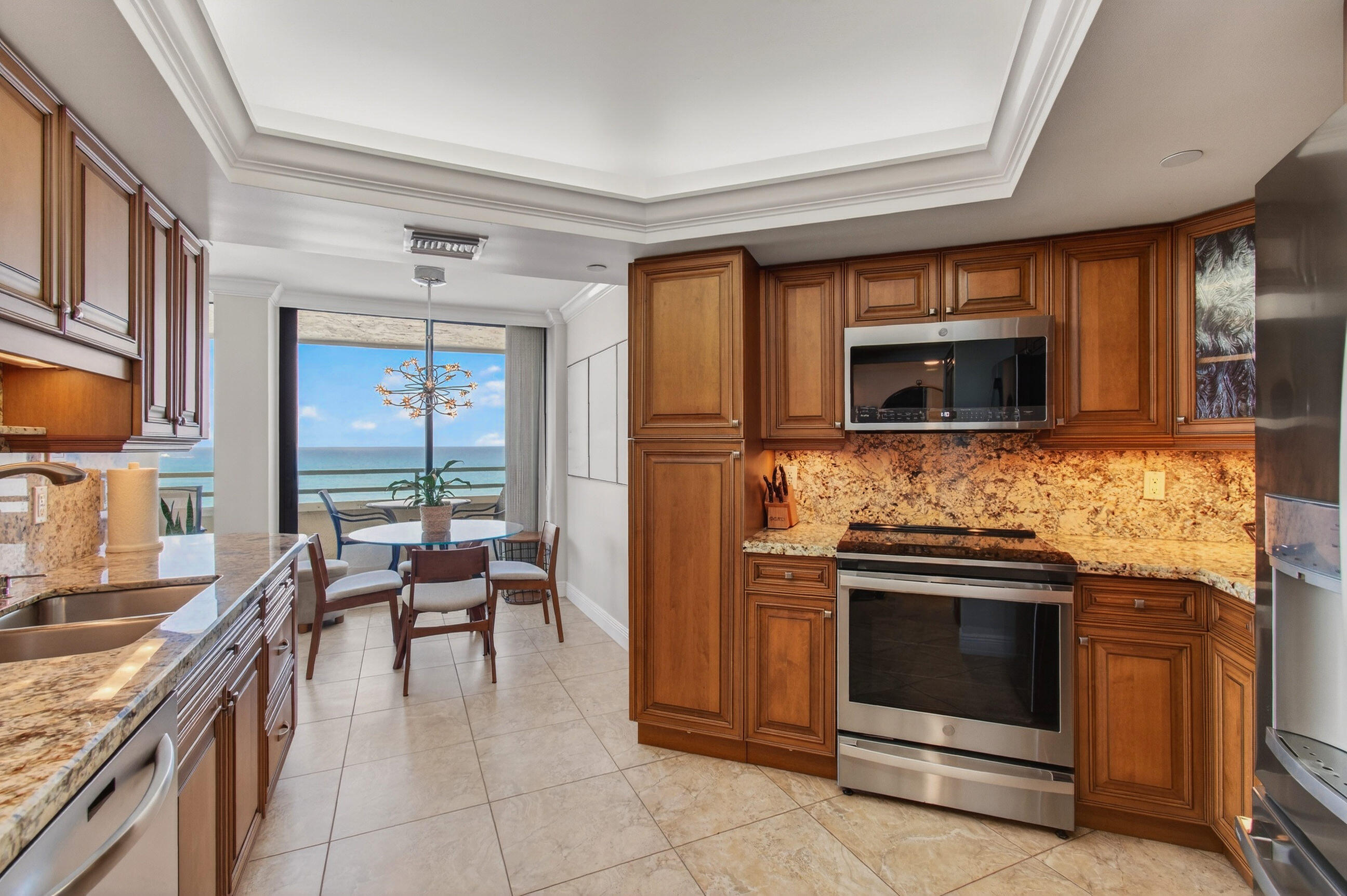 3560 S Ocean Boulevard 602 Property Photo 9