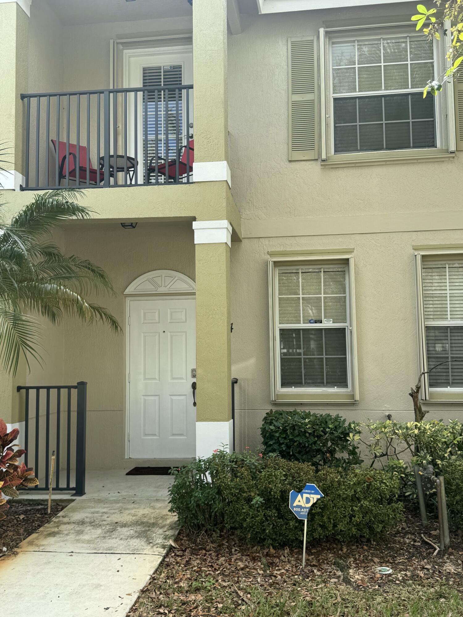 2104 SE Eatonville Drive Property Photo 1