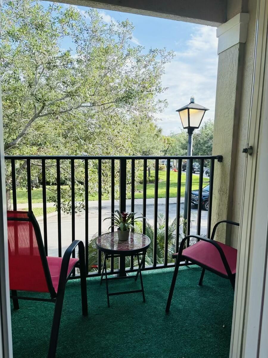 2104 Se Eatonville Drive Property Photo 18
