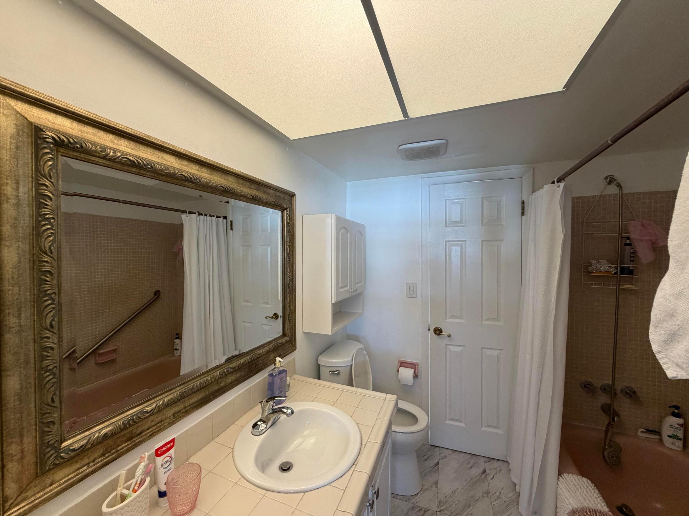 2551 W Golf Boulevard 204 Property Photo 19